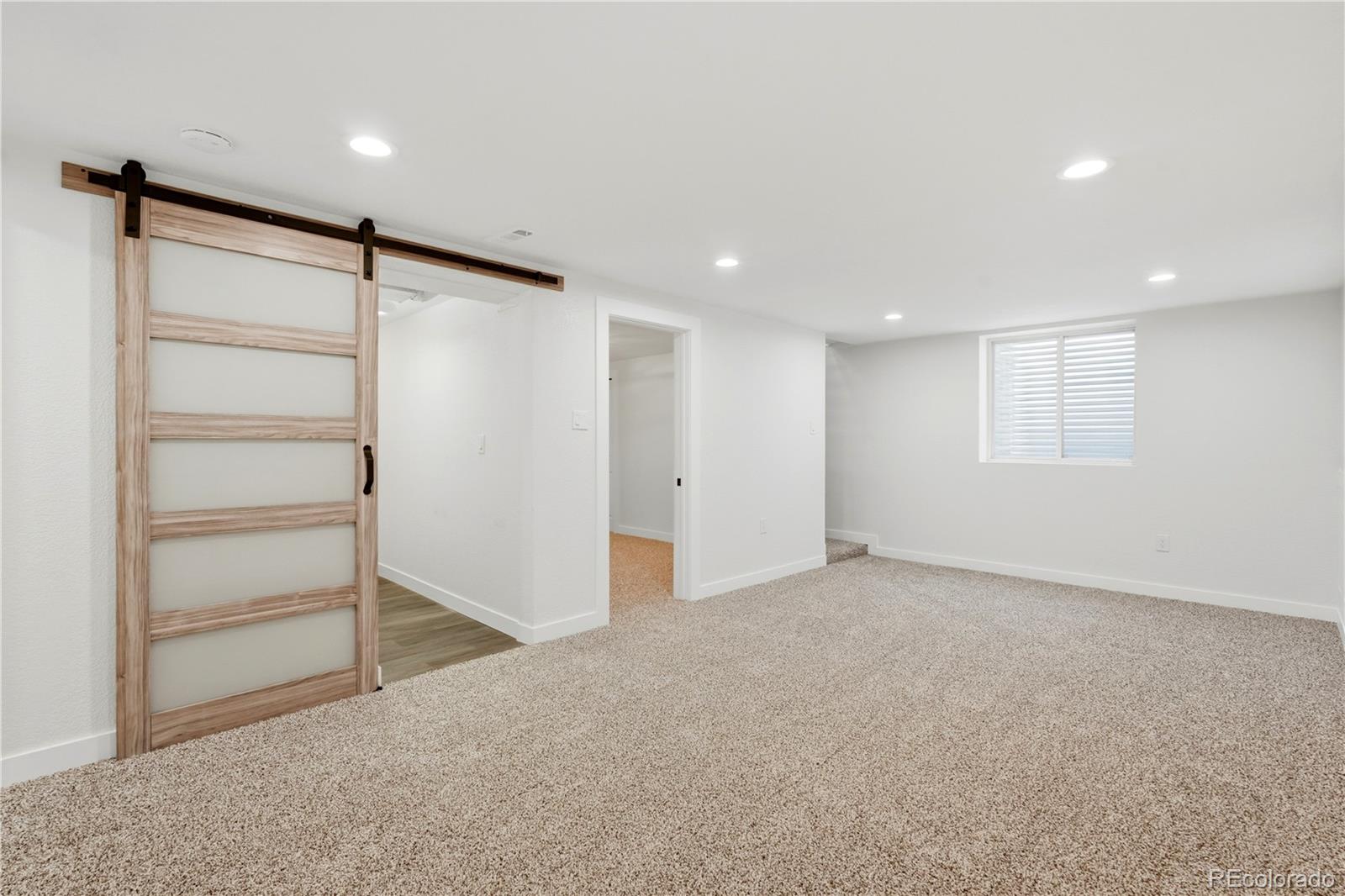 MLS Image #25 for 5590  clear creek drive,denver, Colorado
