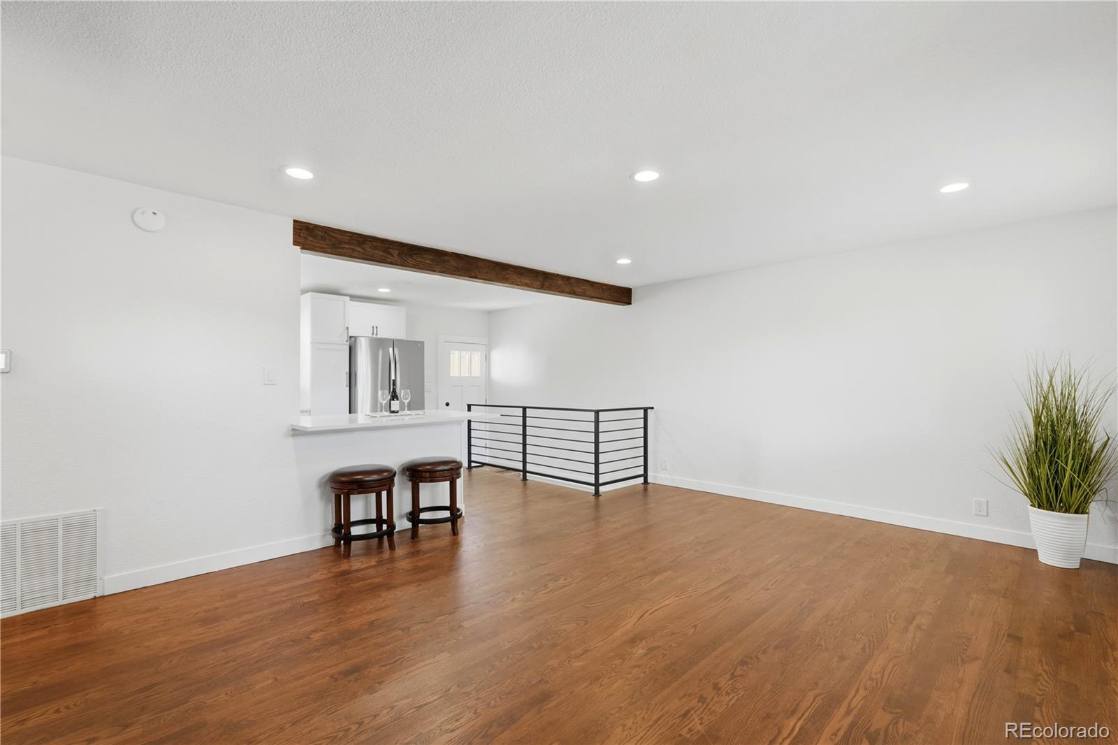 MLS Image #8 for 5590  clear creek drive,denver, Colorado
