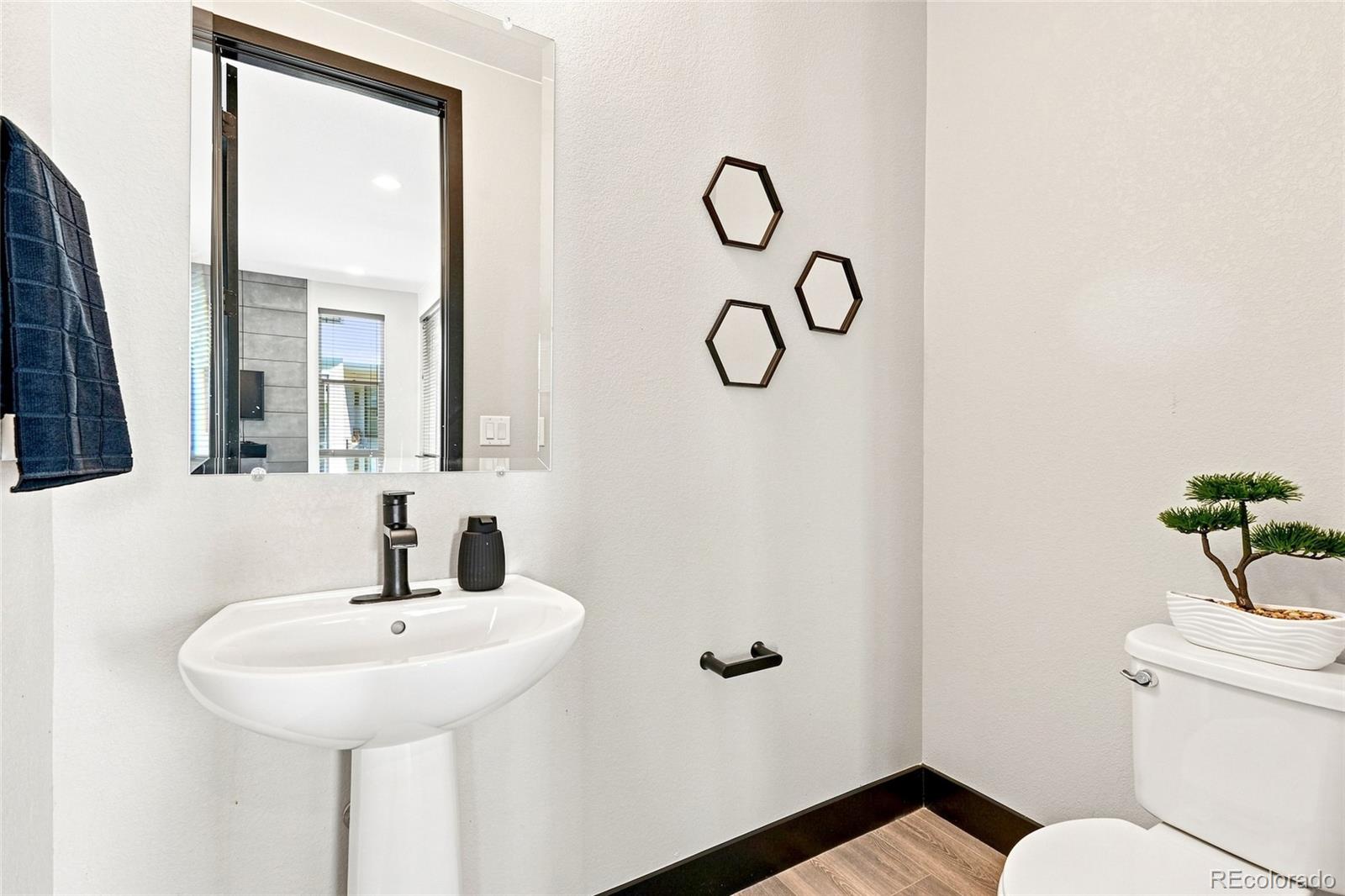 MLS Image #15 for 21412 e 61st drive,aurora, Colorado