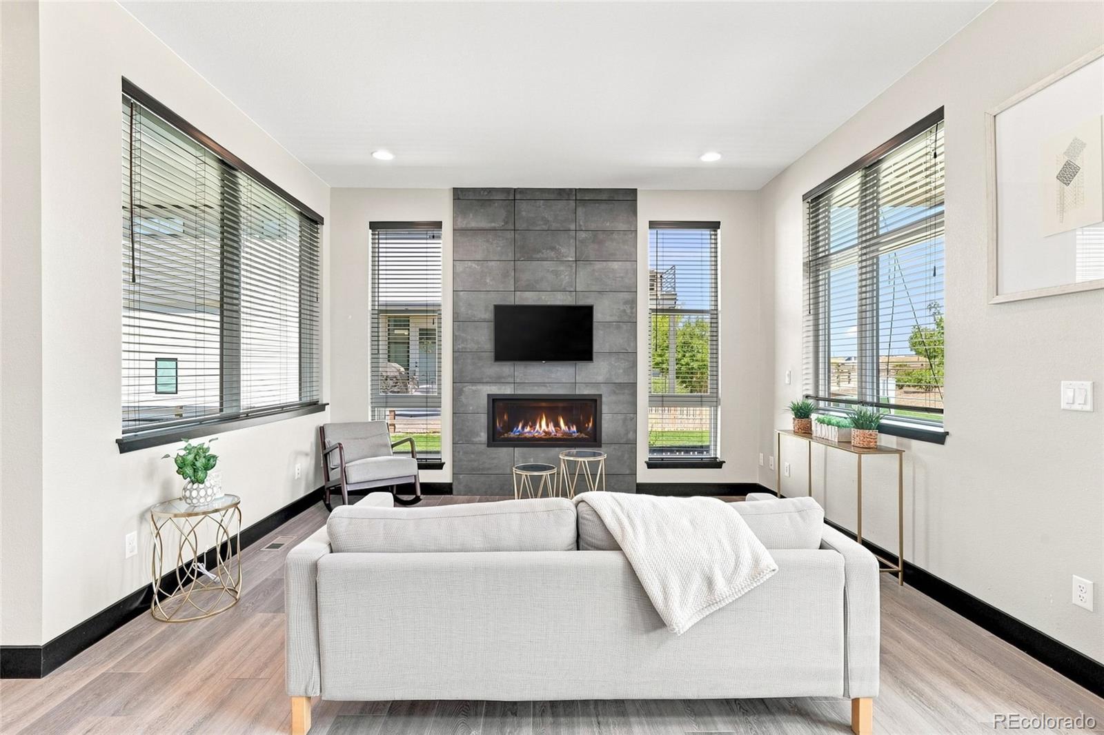 MLS Image #8 for 21412 e 61st drive,aurora, Colorado