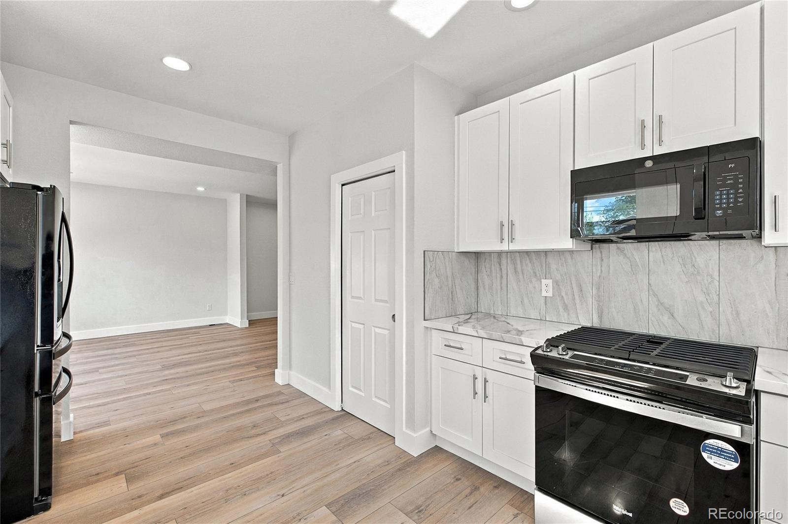 MLS Image #12 for 5483  monaco street,commerce city, Colorado