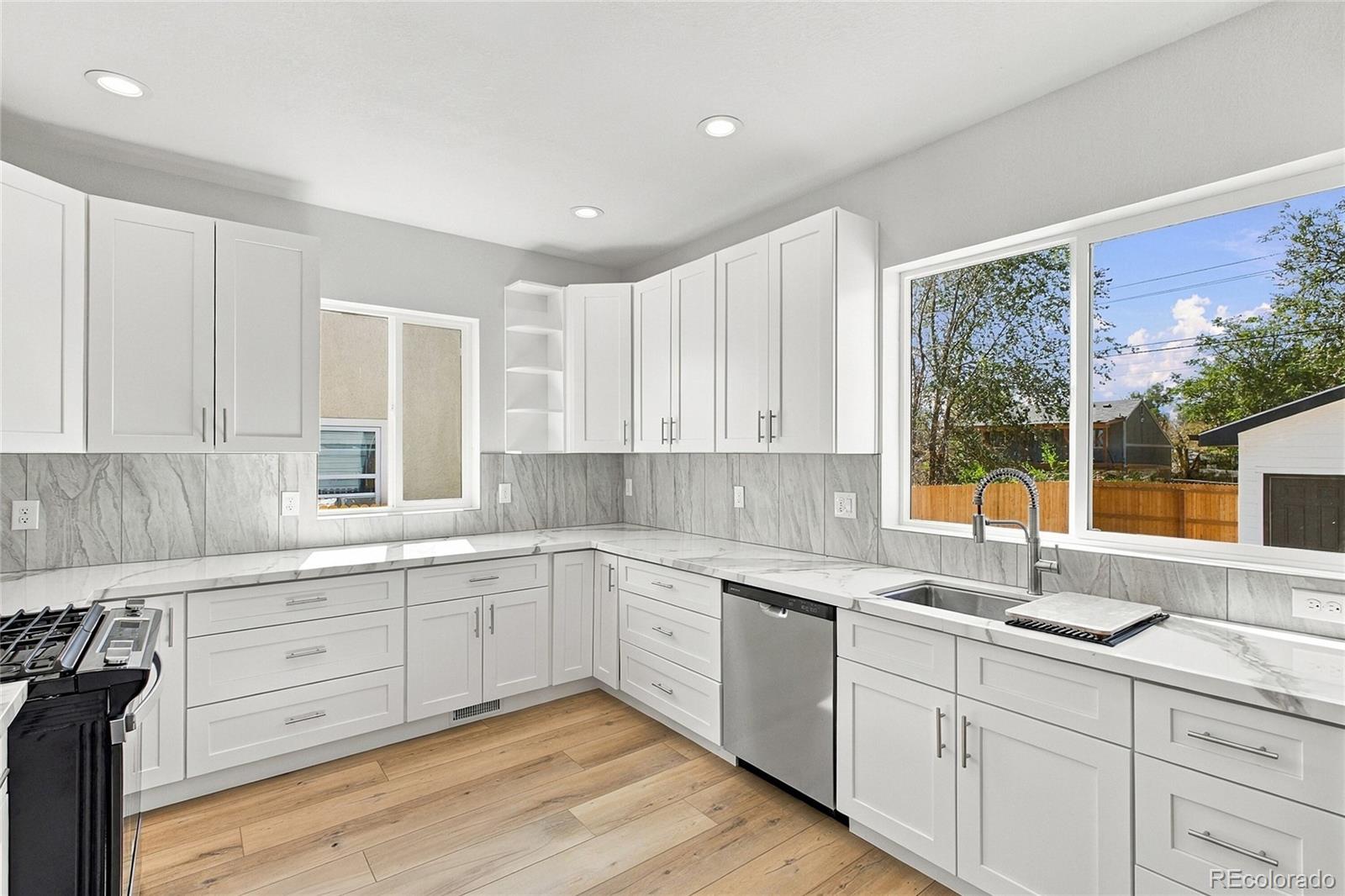 MLS Image #2 for 5483  monaco street,commerce city, Colorado