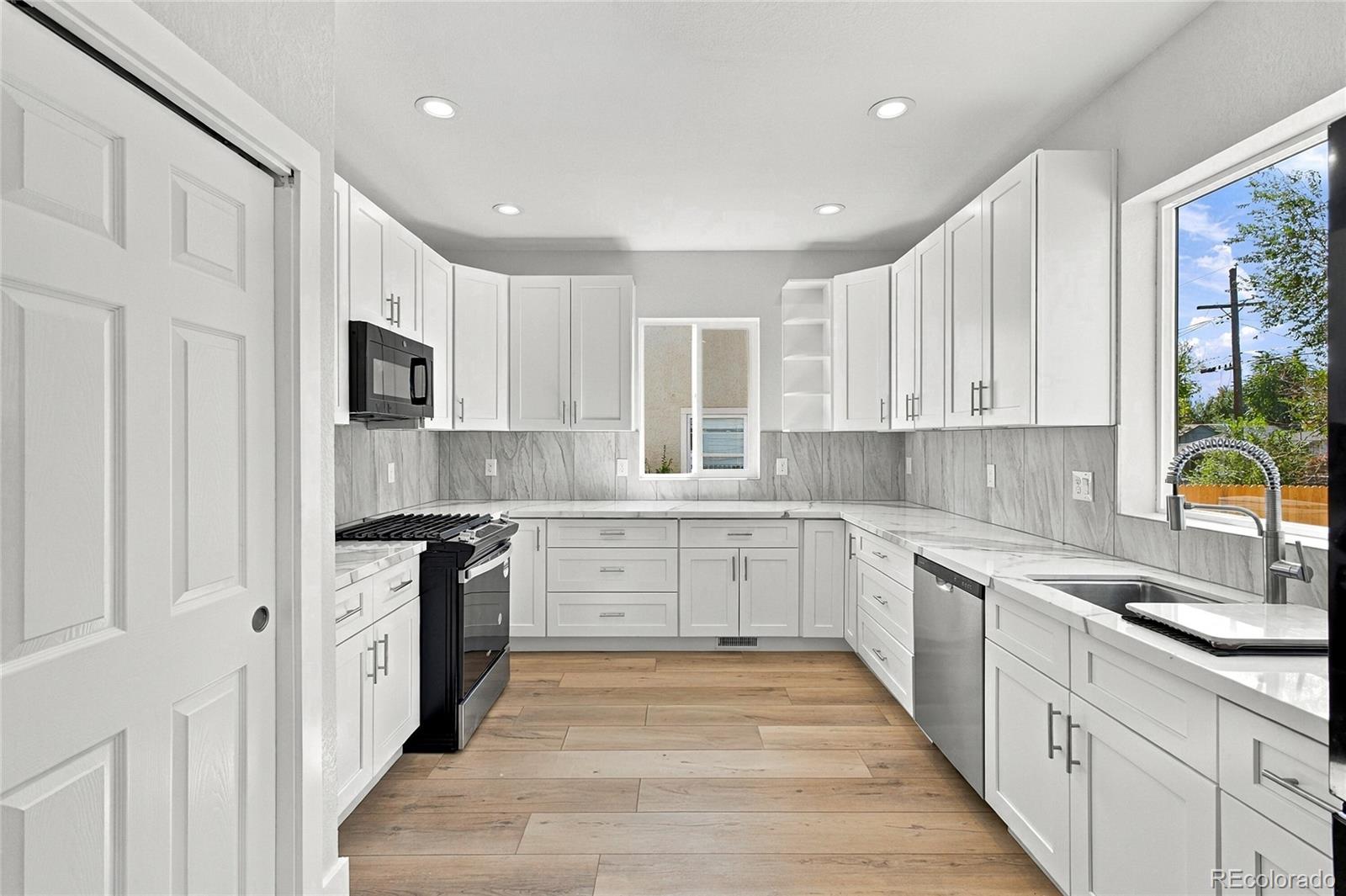 MLS Image #7 for 5483  monaco street,commerce city, Colorado