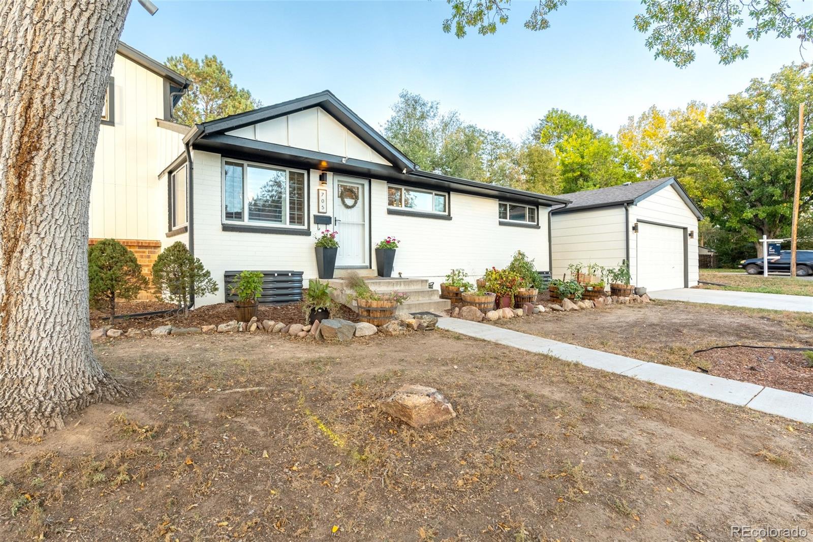 MLS Image #43 for 705 w nassau way,englewood, Colorado