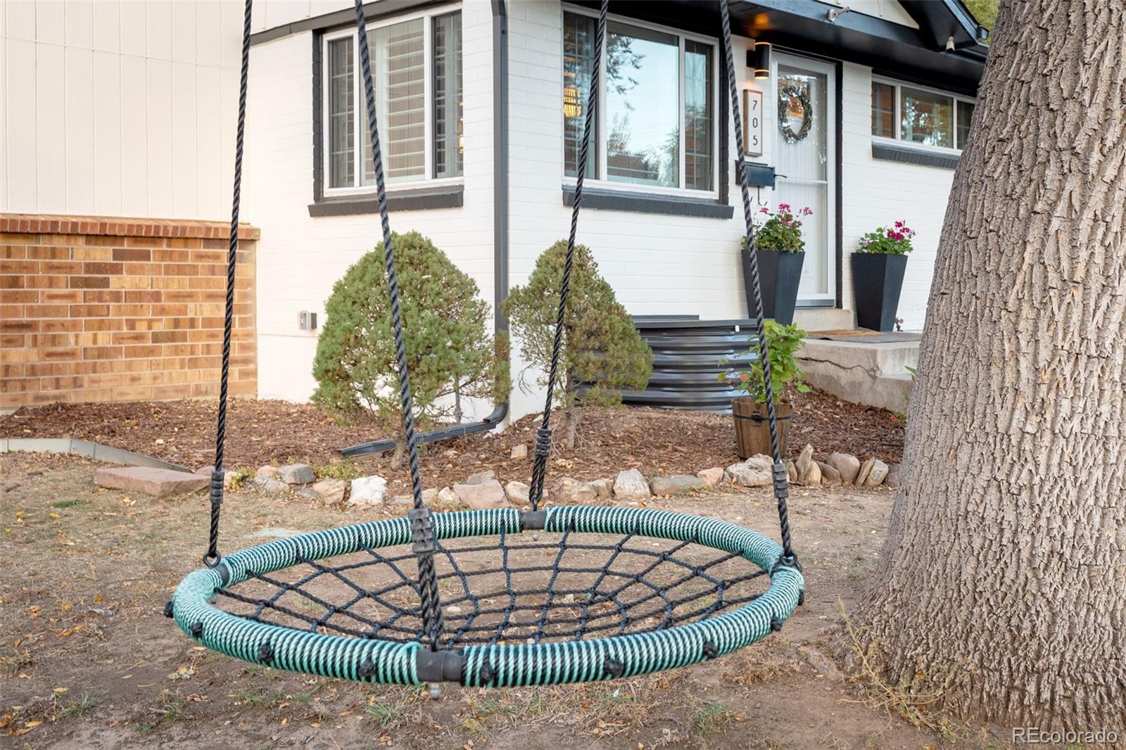 MLS Image #44 for 705 w nassau way,englewood, Colorado