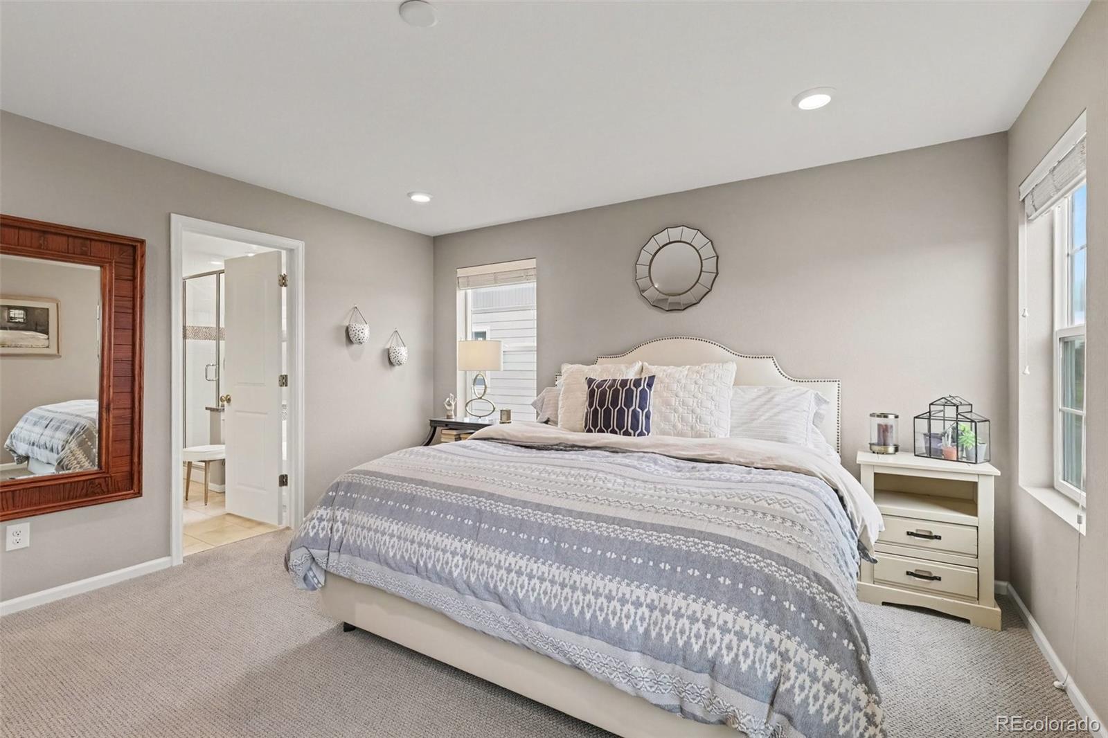 MLS Image #12 for 10719 e 25th drive,aurora, Colorado