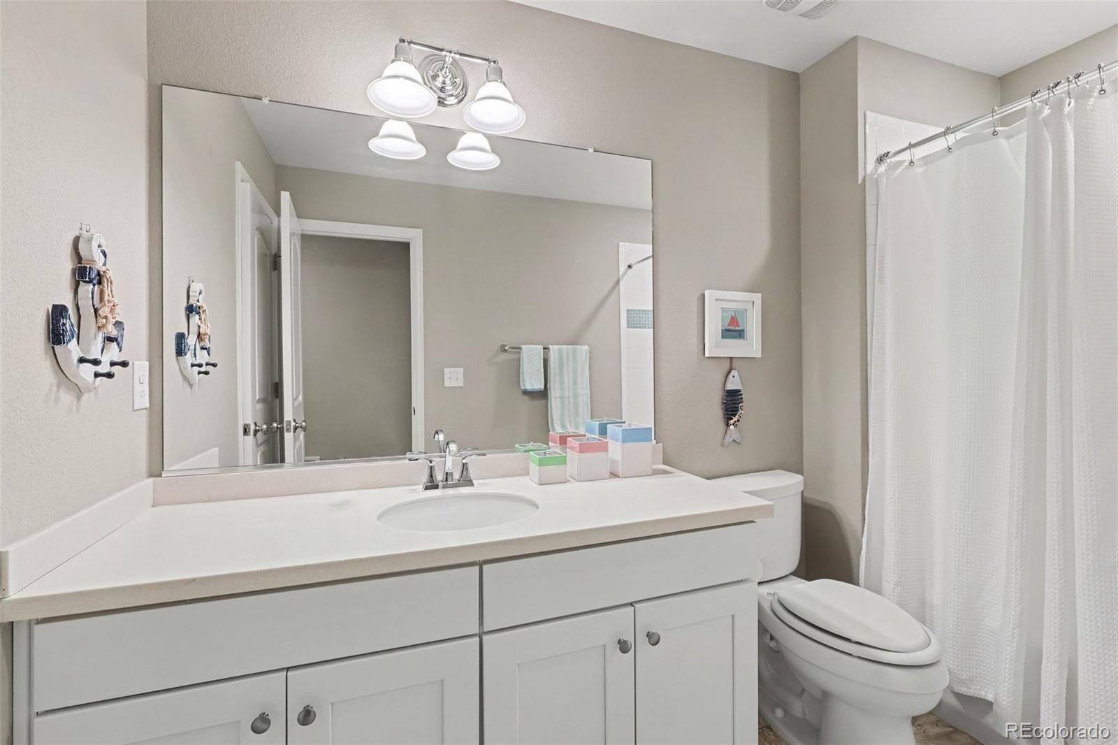 MLS Image #17 for 10719 e 25th drive,aurora, Colorado