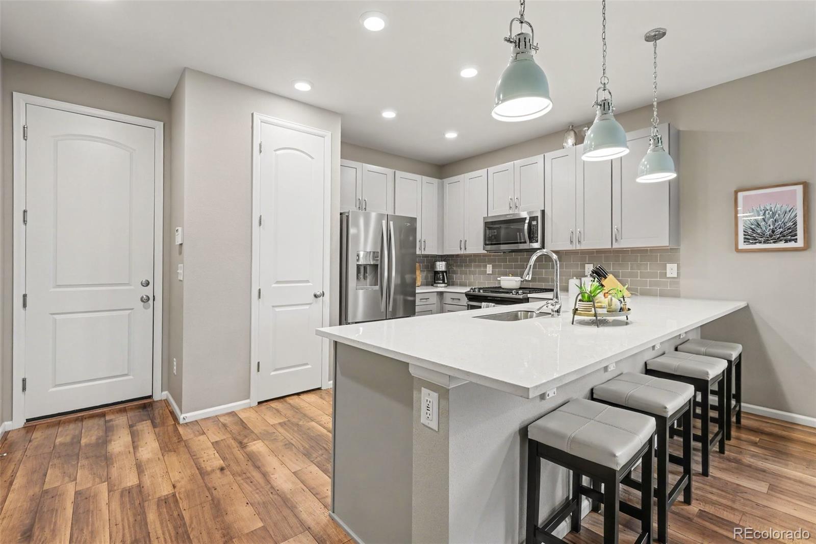 MLS Image #6 for 10719 e 25th drive,aurora, Colorado