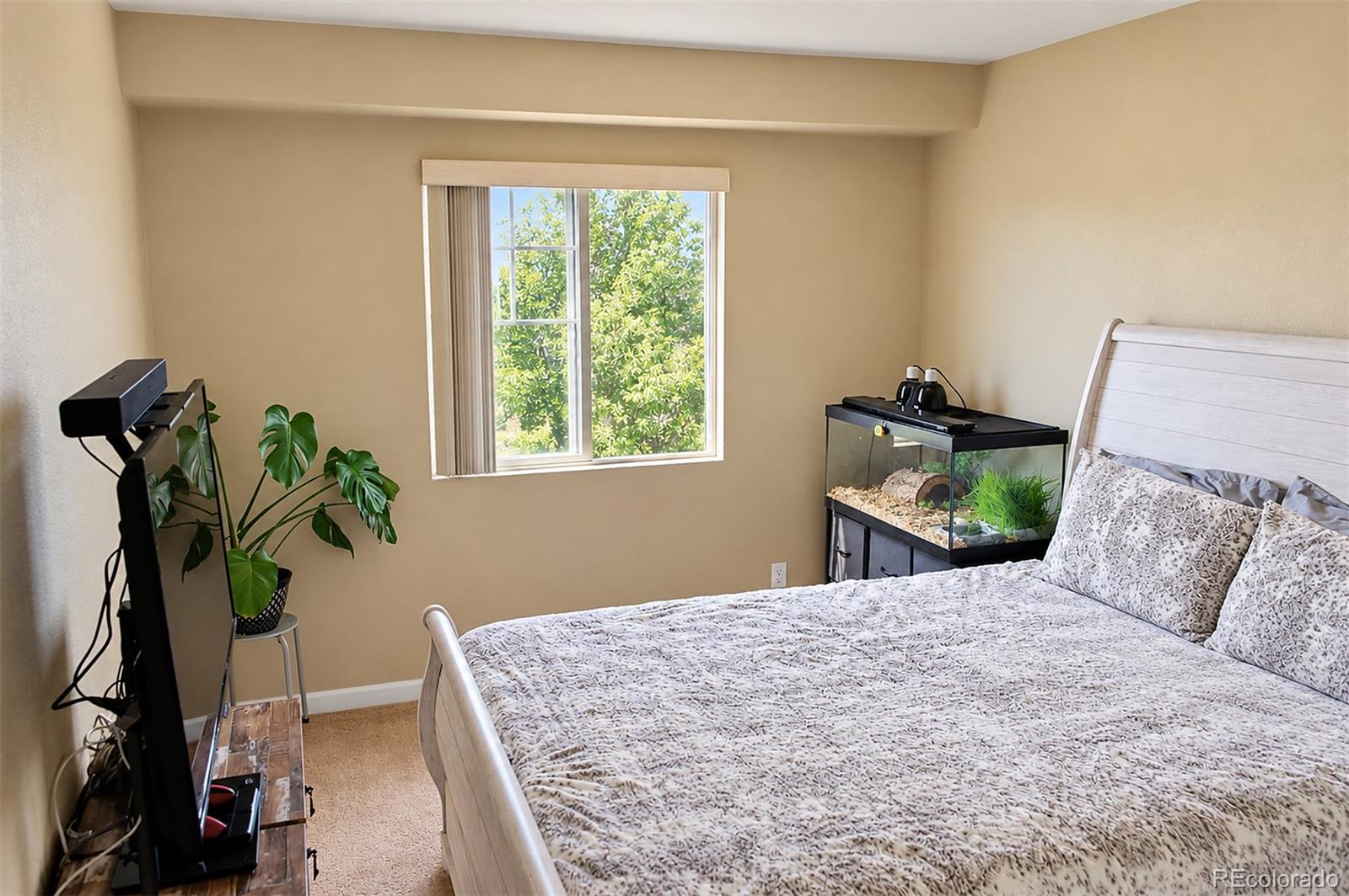 MLS Image #3 for 12111  village circle,commerce city, Colorado