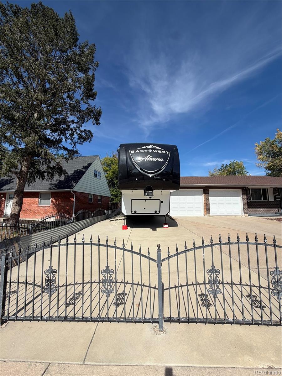 MLS Image #2 for 445 s nome way,aurora, Colorado