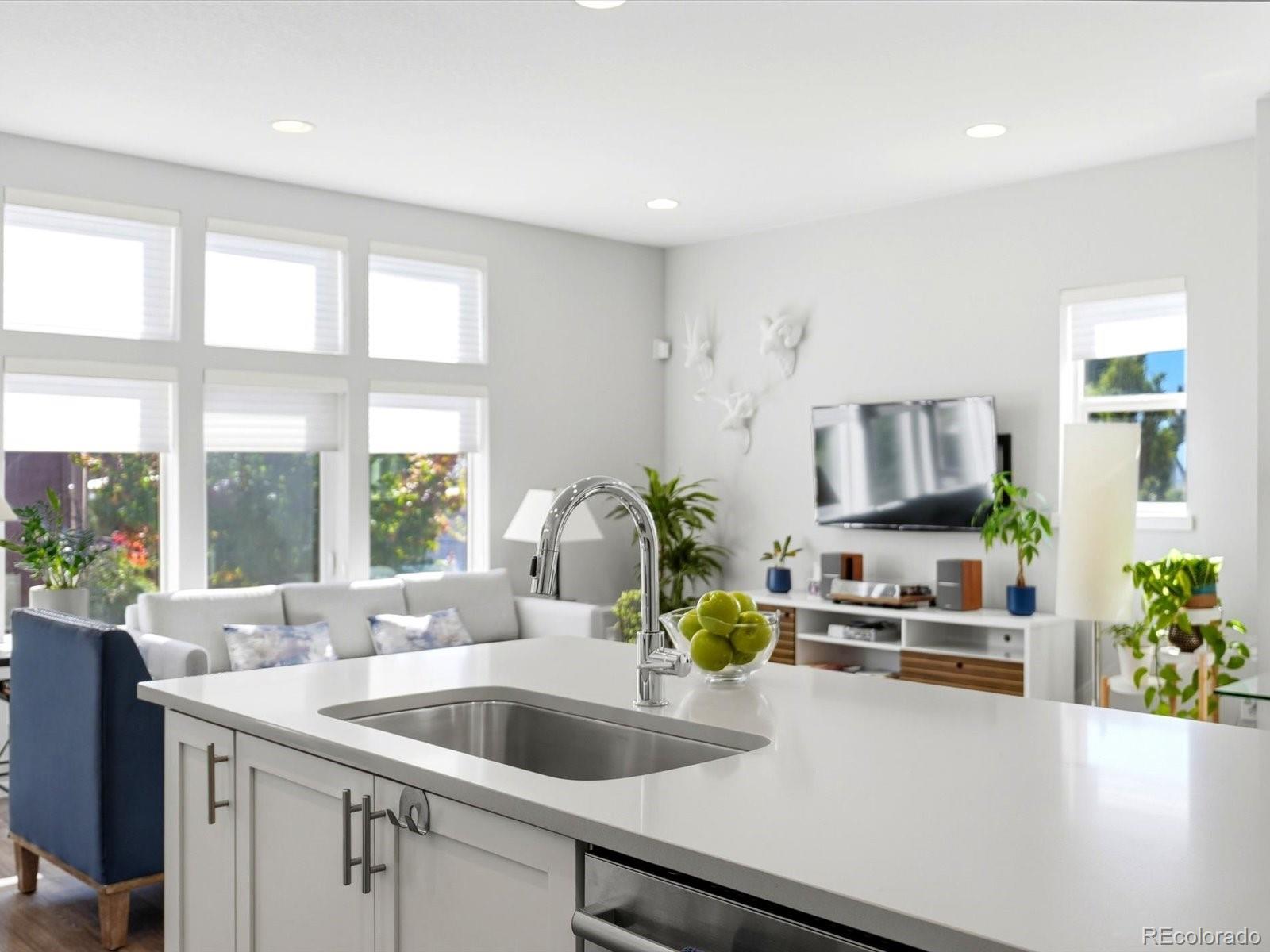 MLS Image #5 for 1834 w 66th avenue,denver, Colorado