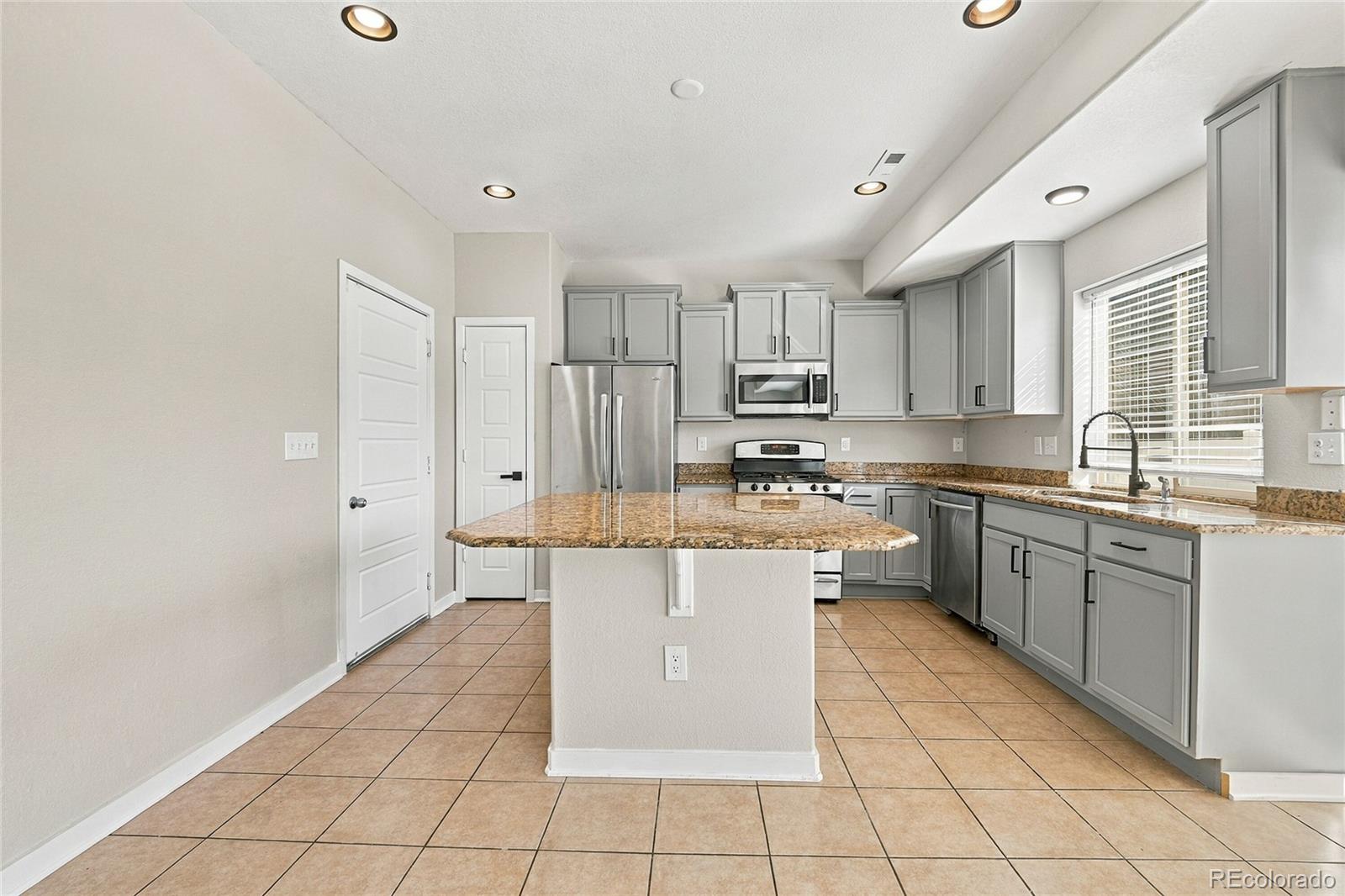 MLS Image #3 for 4885  halifax court,denver, Colorado