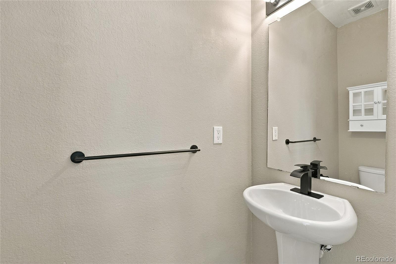 MLS Image #9 for 4885  halifax court,denver, Colorado