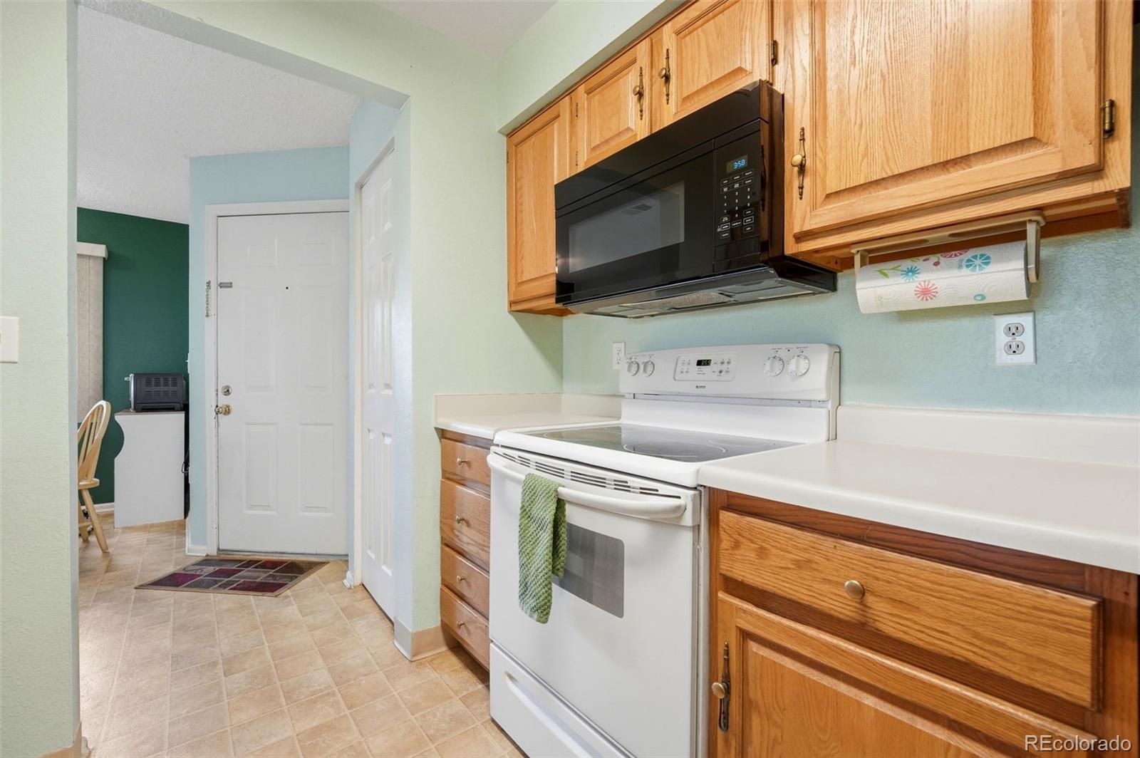 MLS Image #10 for 7379  gore range  106,littleton, Colorado
