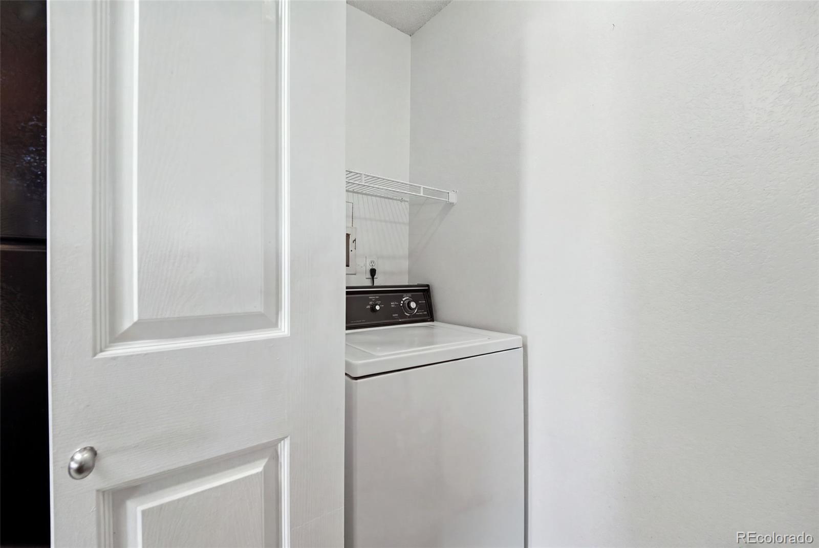 MLS Image #18 for 7379  gore range  106,littleton, Colorado