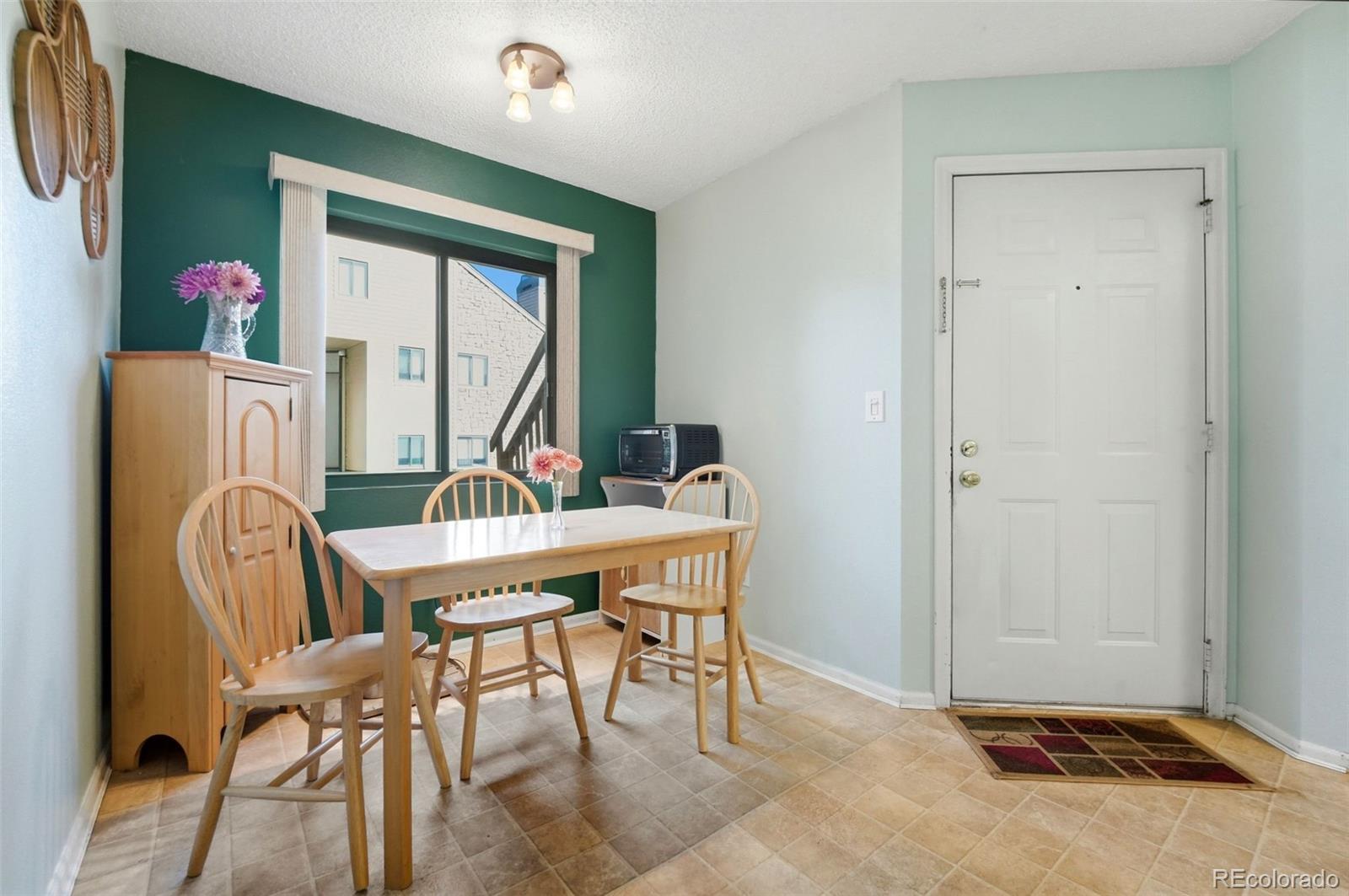 MLS Image #6 for 7379  gore range  106,littleton, Colorado