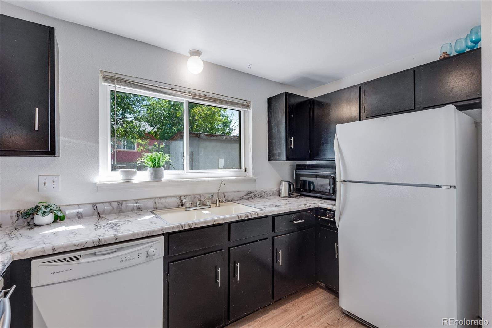 MLS Image #6 for 14532 e 45th avenue,denver, Colorado