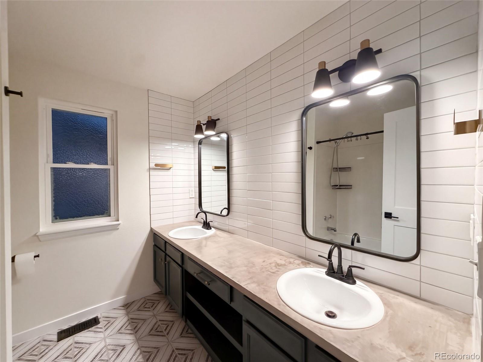 MLS Image #20 for 5549 s youngfield way,littleton, Colorado