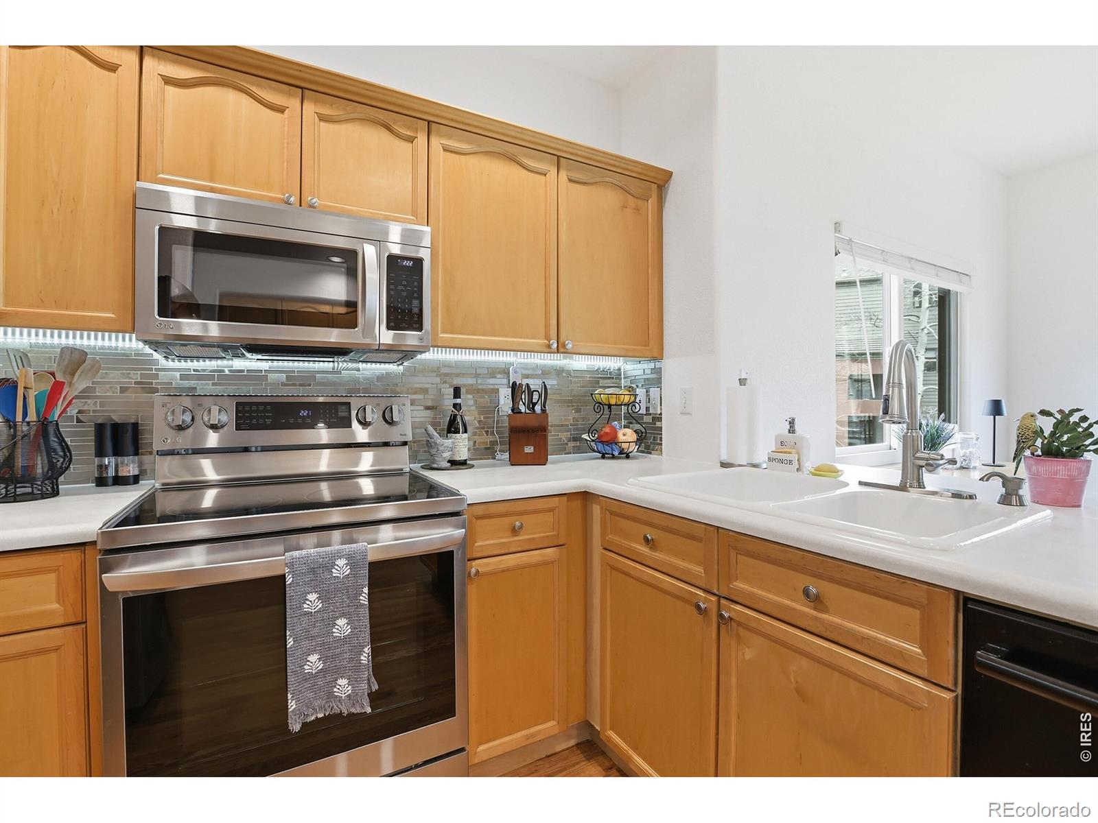 MLS Image #10 for 722  ridgeside drive,golden, Colorado
