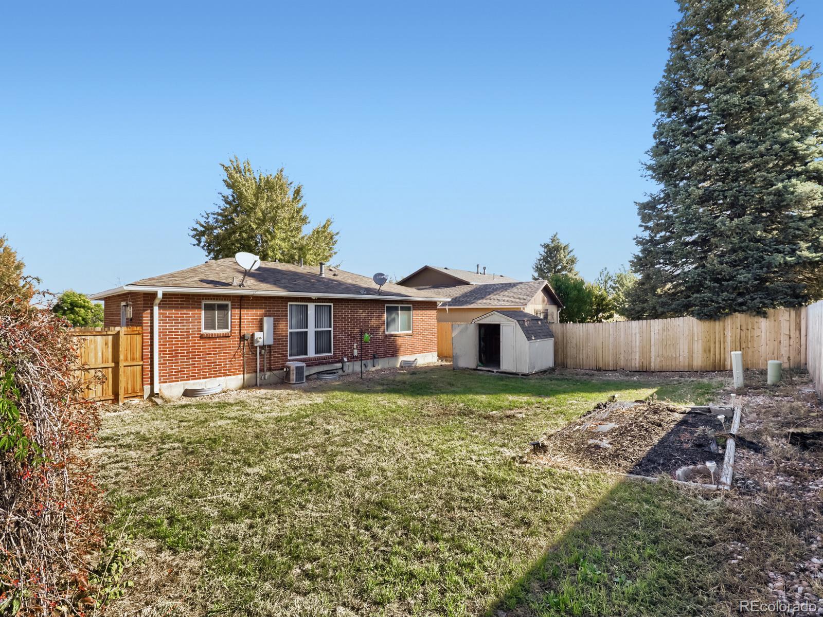 MLS Image #7 for 14920 e 55th avenue,denver, Colorado