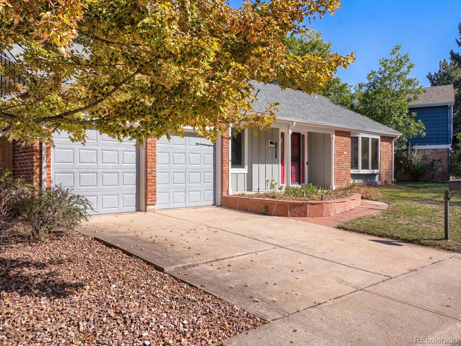 MLS Image #1 for 11891 e yale court,aurora, Colorado