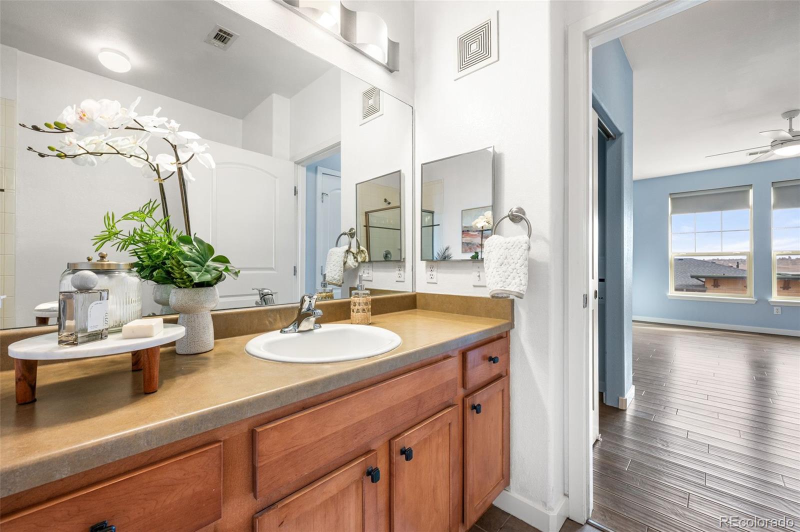 MLS Image #18 for 13456  via varra  315,broomfield, Colorado