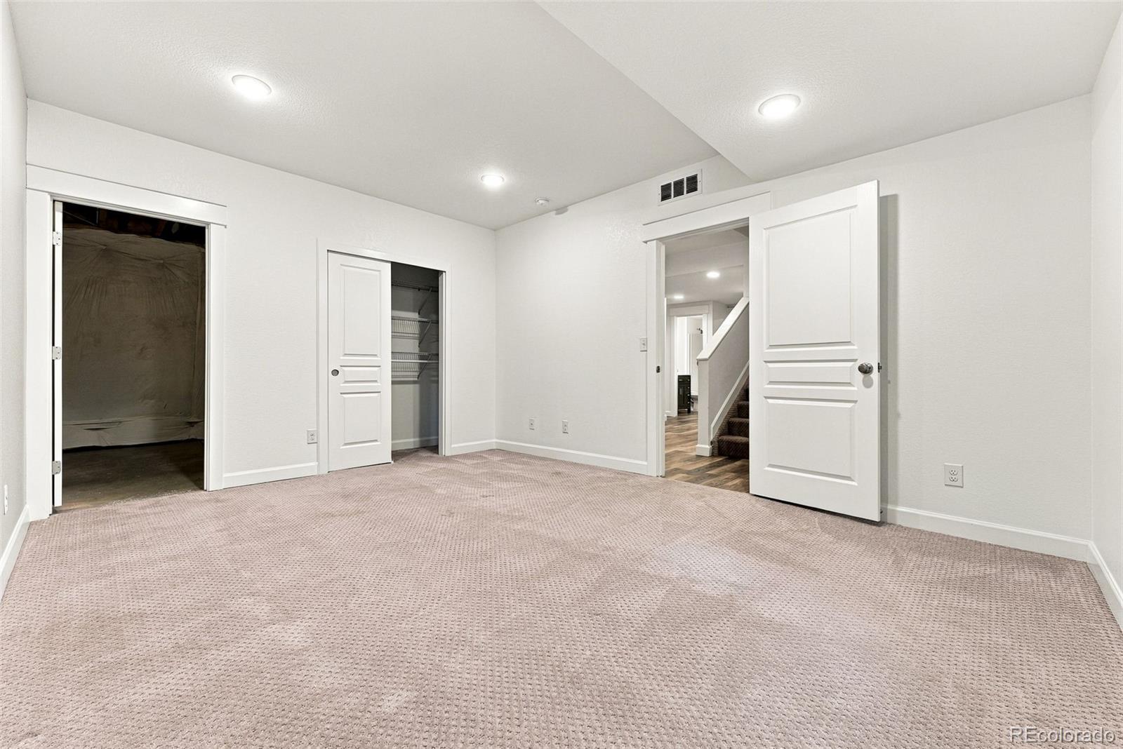 MLS Image #39 for 2895  geneva street,denver, Colorado