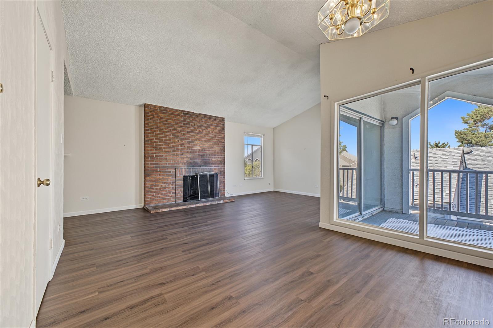 MLS Image #12 for 3436 s locust street e,denver, Colorado