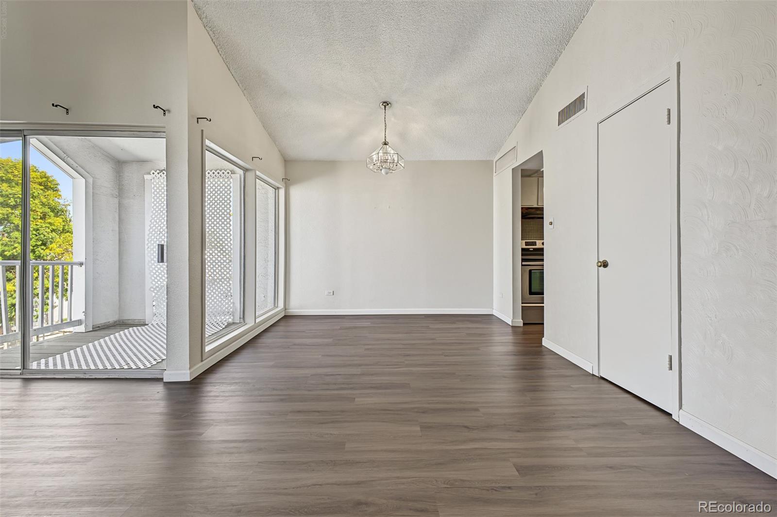 MLS Image #13 for 3436 s locust street e,denver, Colorado
