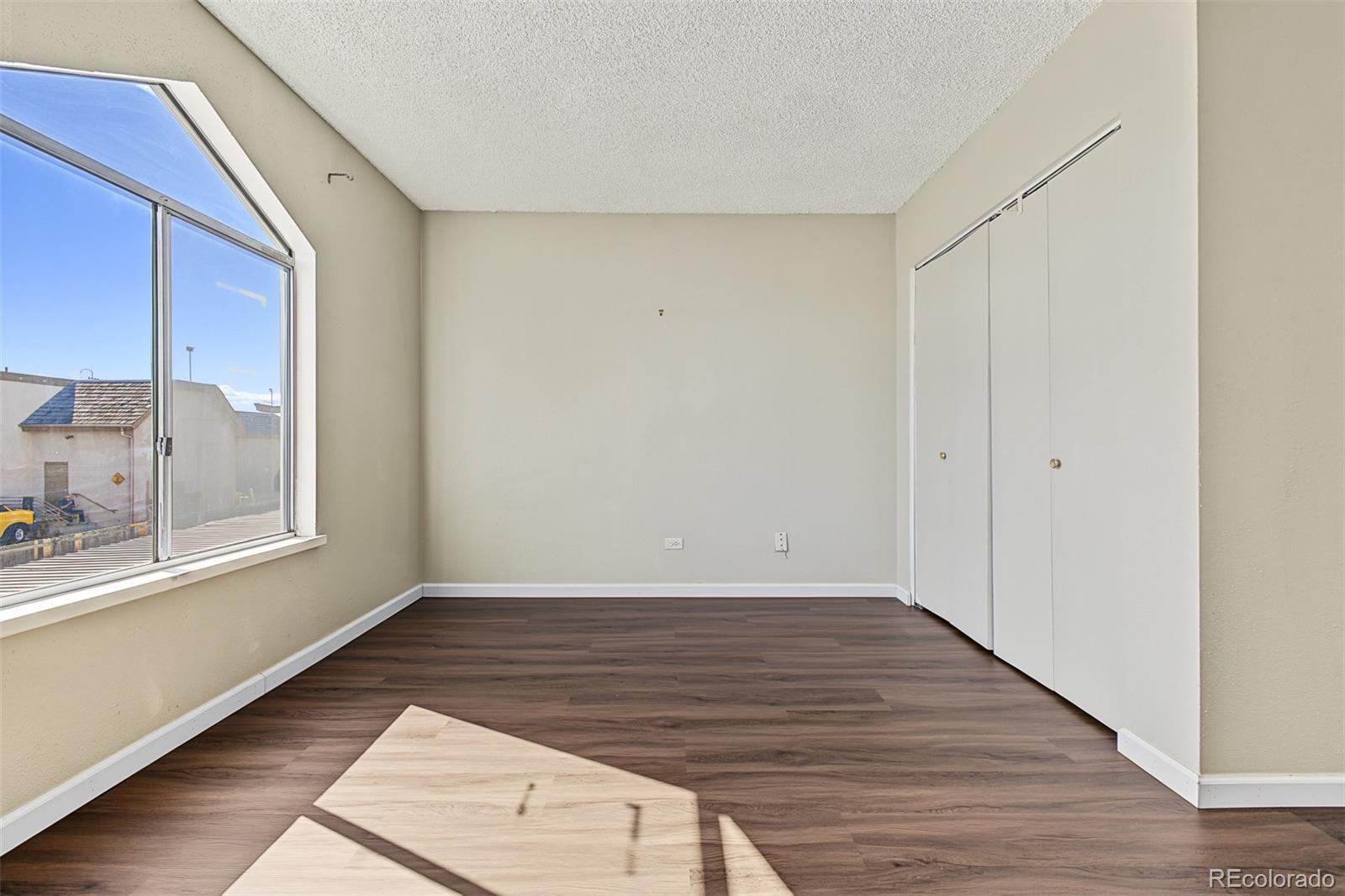 MLS Image #15 for 3436 s locust street e,denver, Colorado