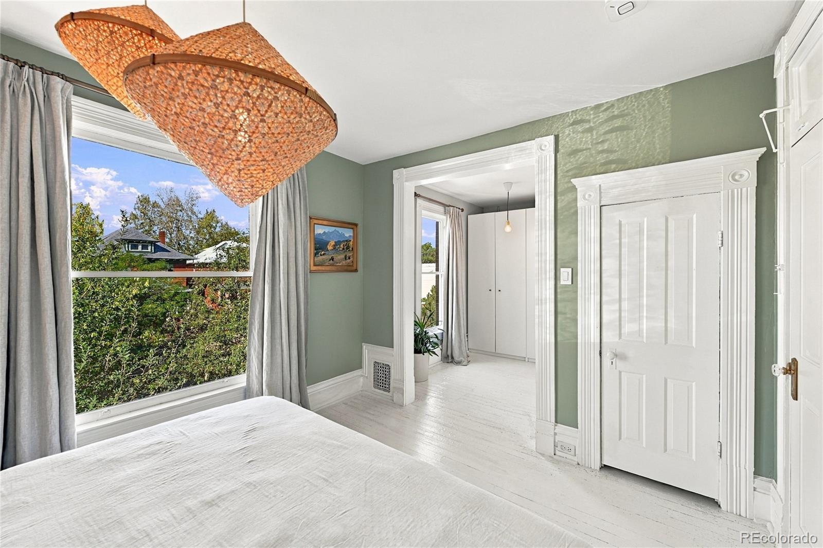 MLS Image #11 for 2546 n marion street,denver, Colorado
