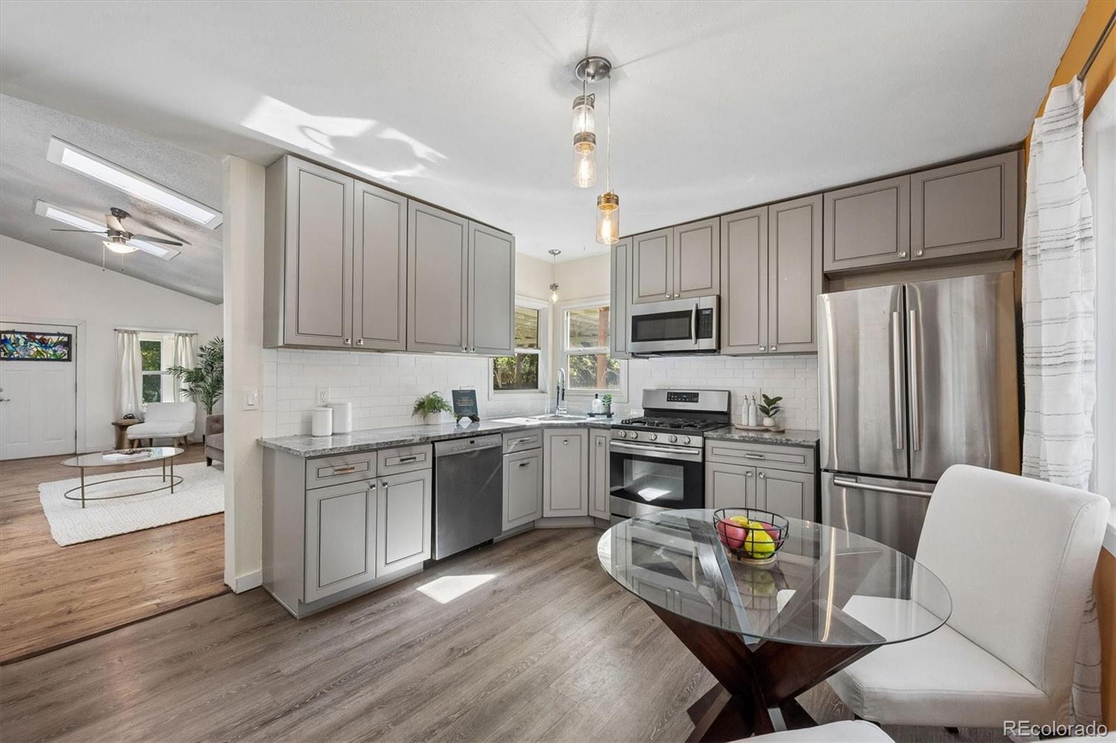 MLS Image #16 for 815  irving street,denver, Colorado