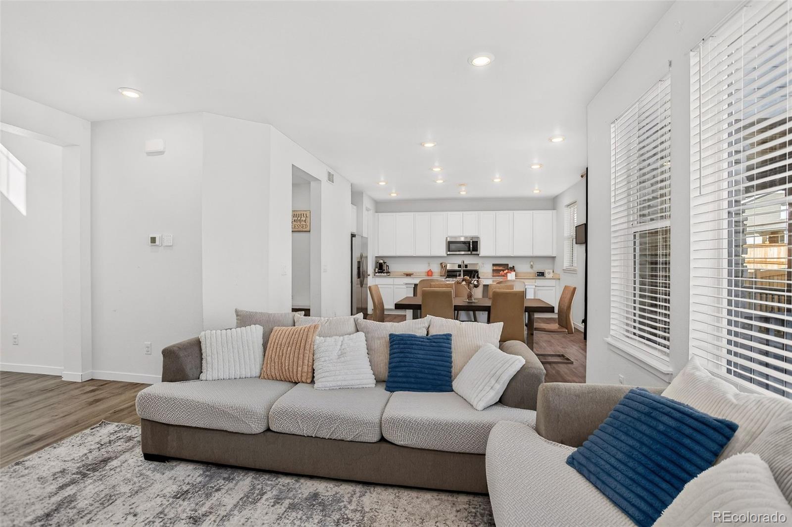 MLS Image #8 for 656 n bersshine street,watkins, Colorado