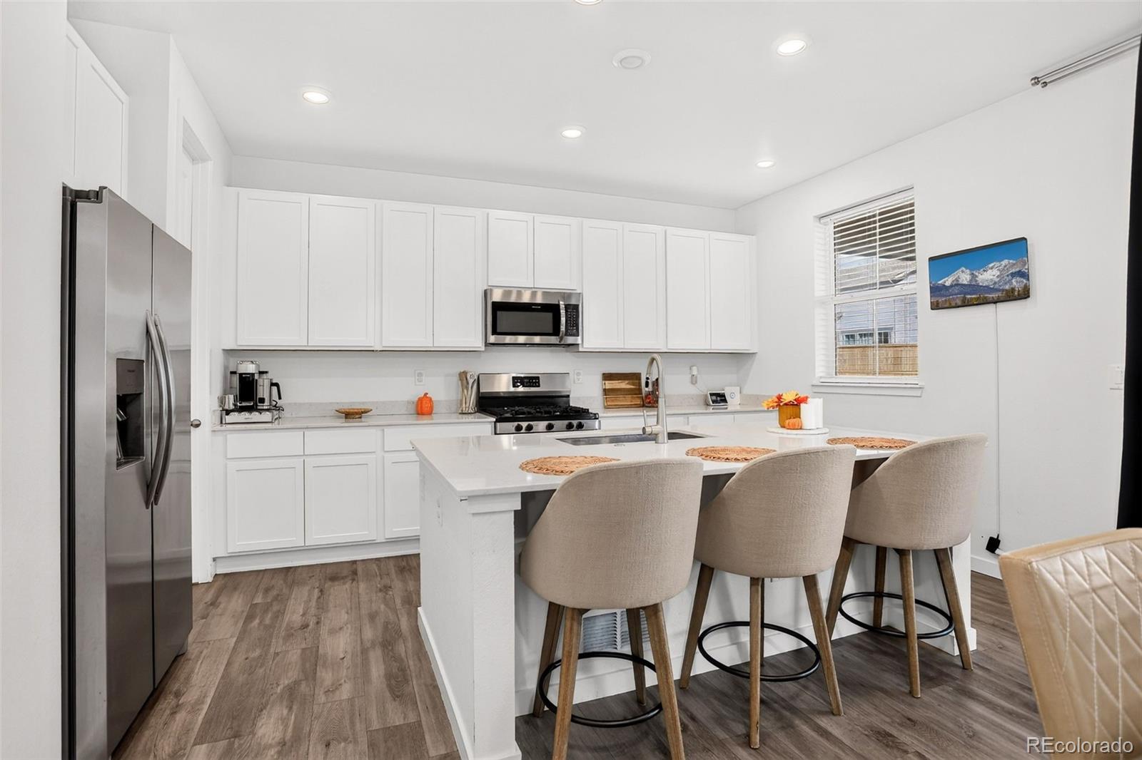 MLS Image #9 for 656 n bersshine street,watkins, Colorado