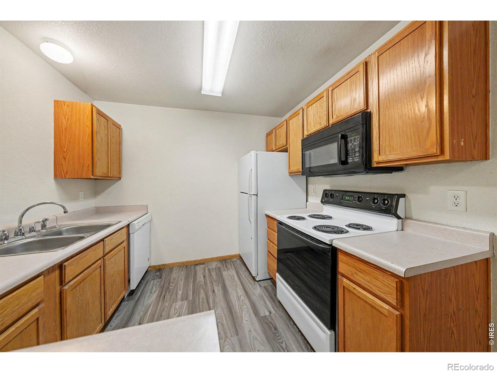 MLS Image #10 for 1120  city park avenue,fort collins, Colorado