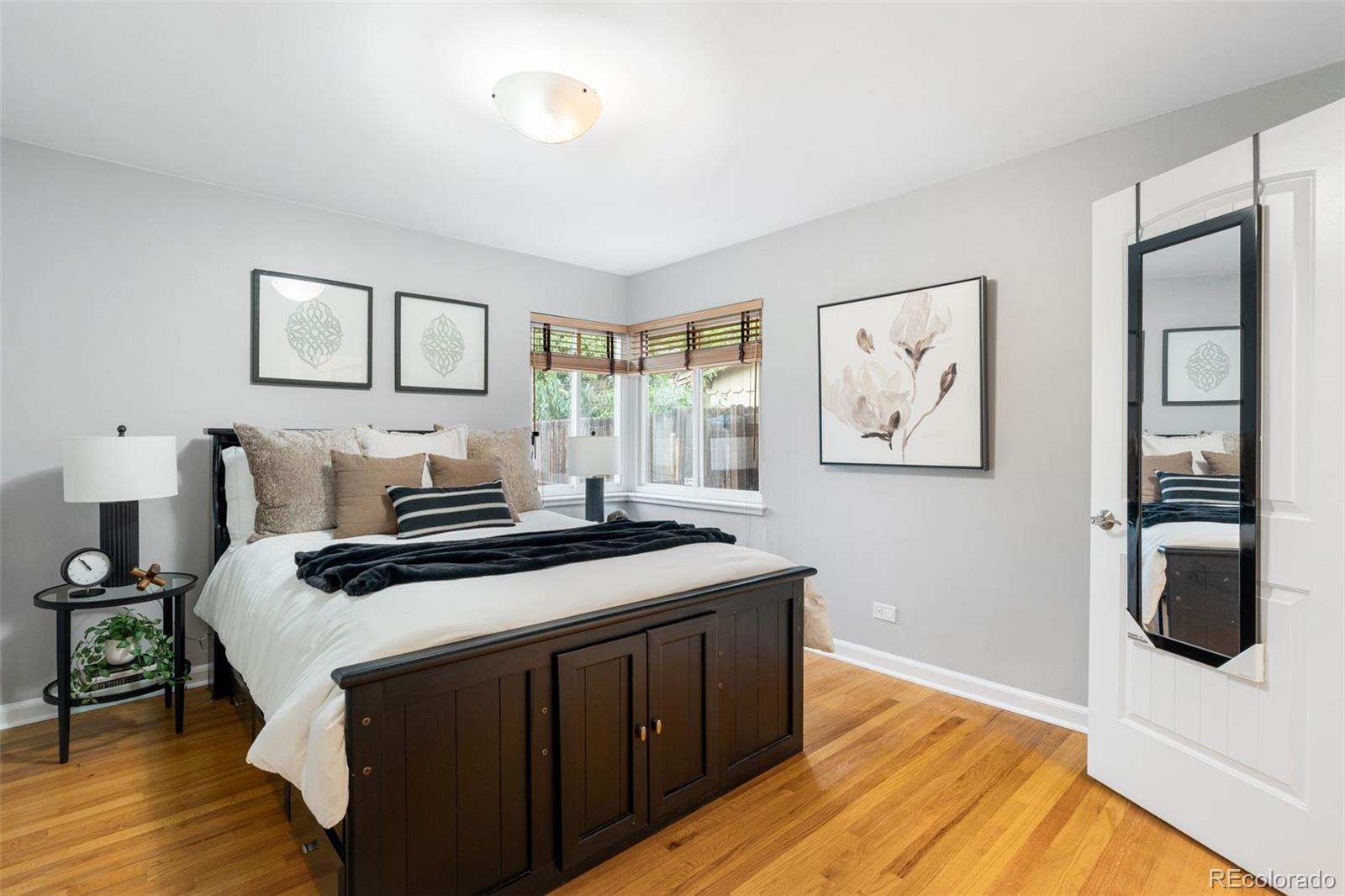 MLS Image #13 for 2101  newport street,denver, Colorado