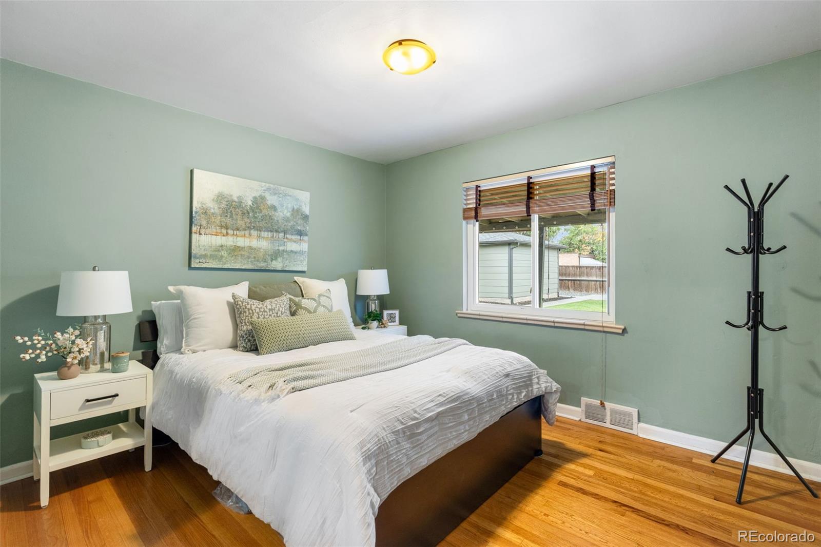 MLS Image #18 for 2101  newport street,denver, Colorado