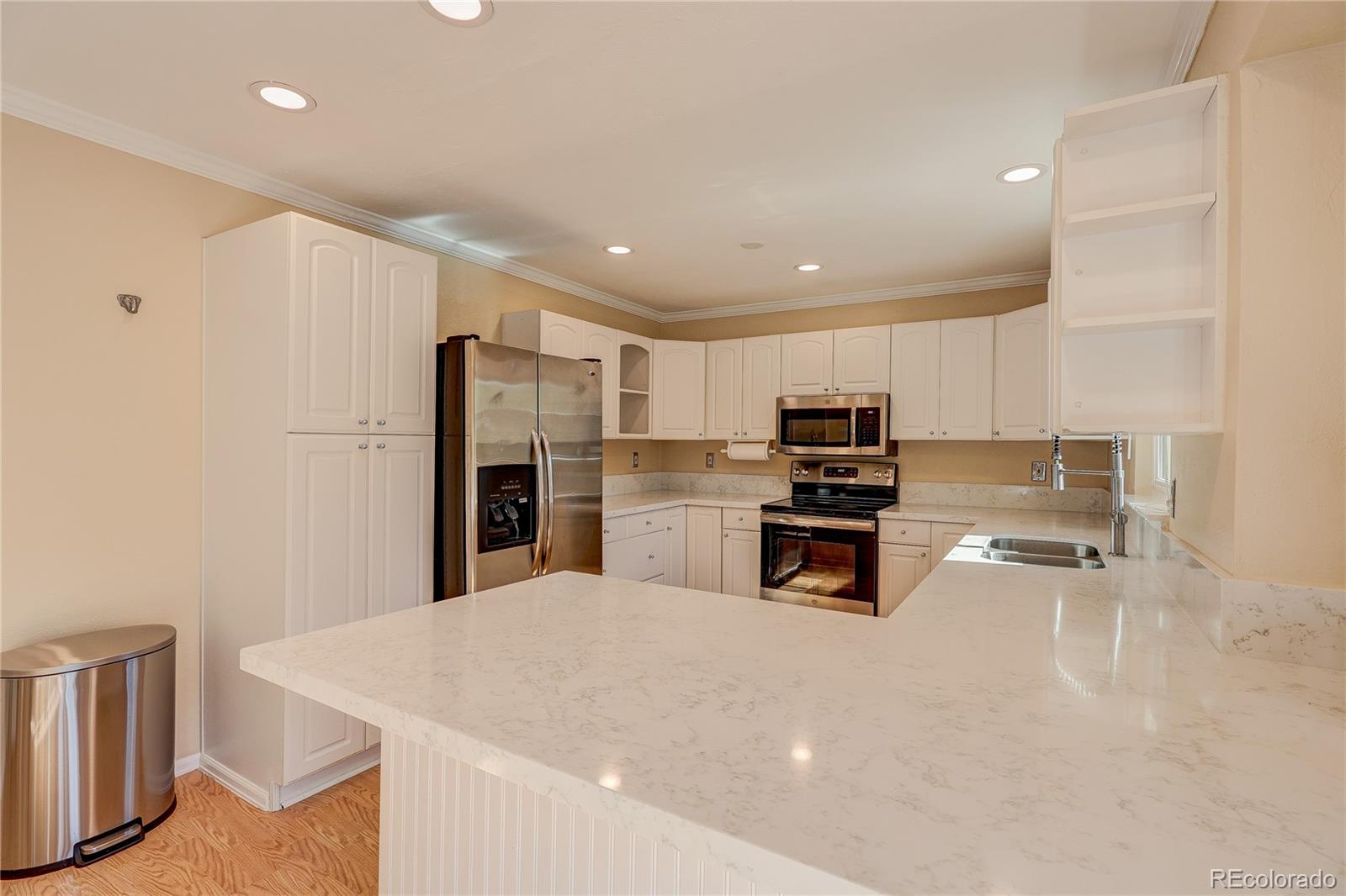 MLS Image #10 for 4864 s alkire street,morrison, Colorado