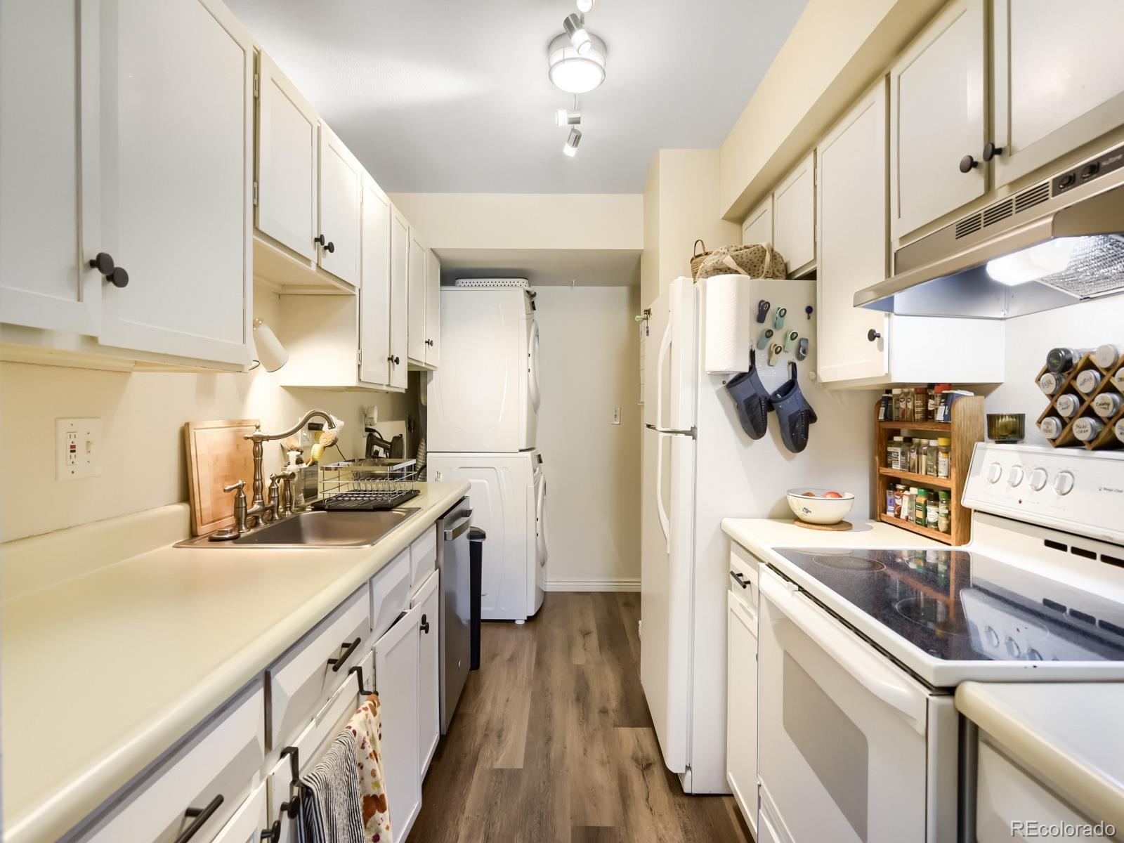 MLS Image #7 for 7265 s xenia circle d,centennial, Colorado