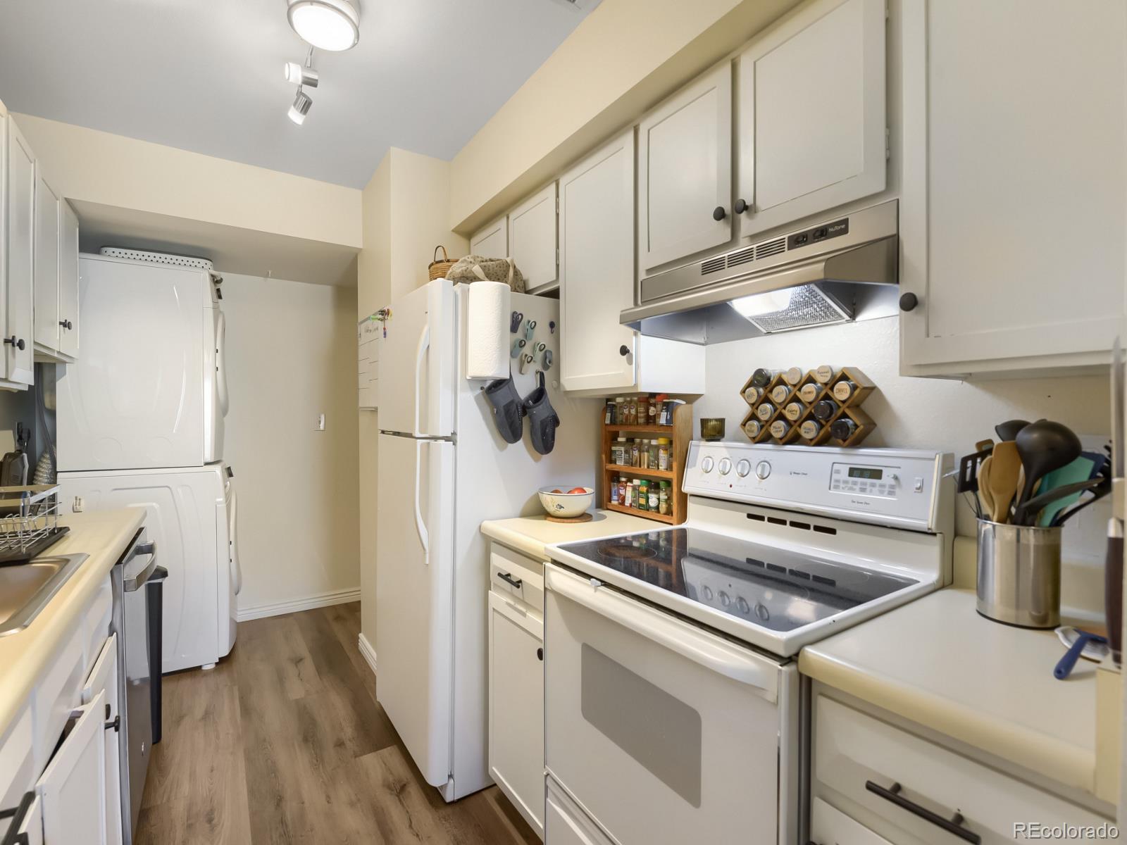 MLS Image #8 for 7265 s xenia circle d,centennial, Colorado