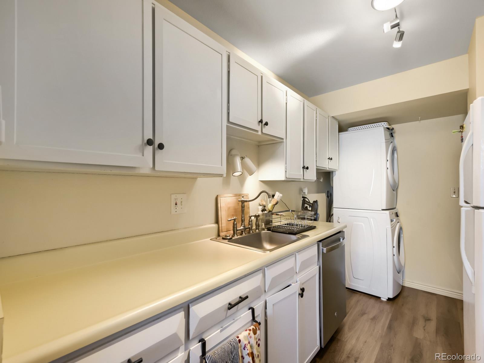 MLS Image #9 for 7265 s xenia circle d,centennial, Colorado