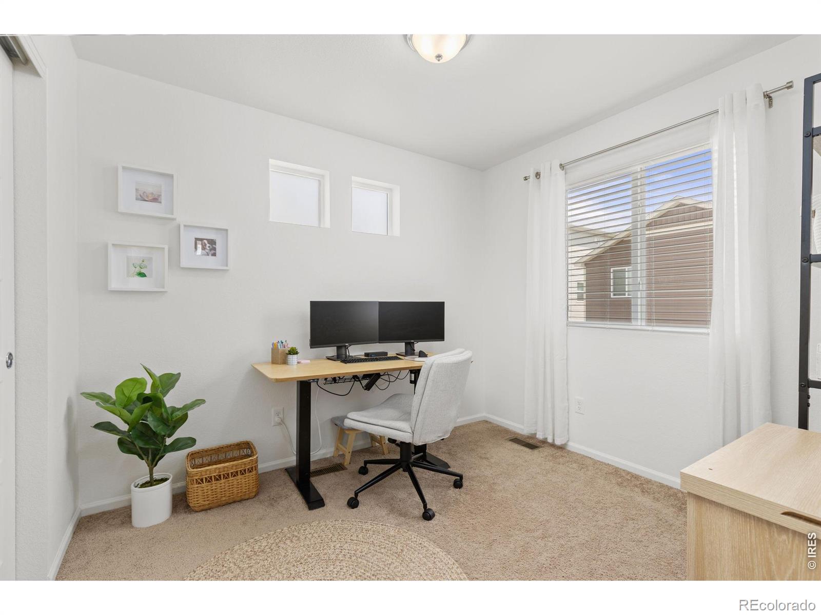 MLS Image #13 for 18260 e 51st place,denver, Colorado