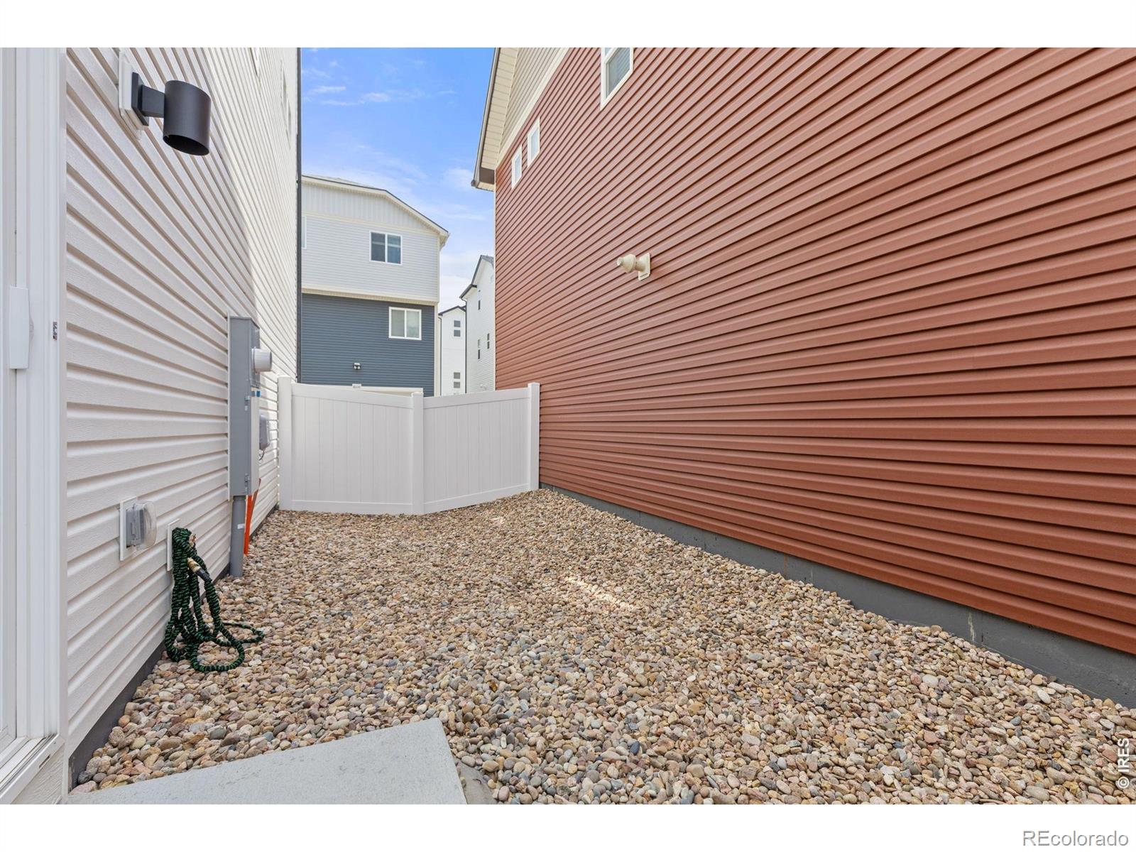 MLS Image #25 for 18260 e 51st place,denver, Colorado