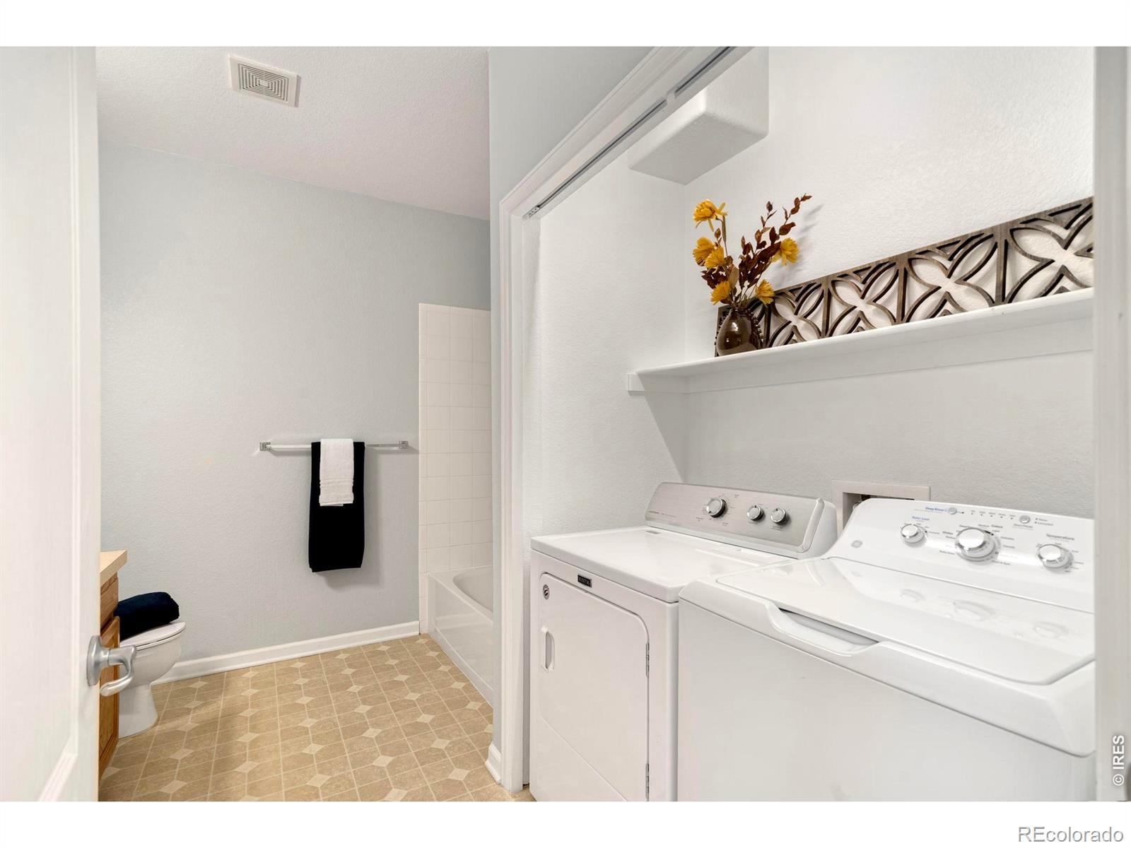 MLS Image #16 for 4705  hahns peak drive,loveland, Colorado