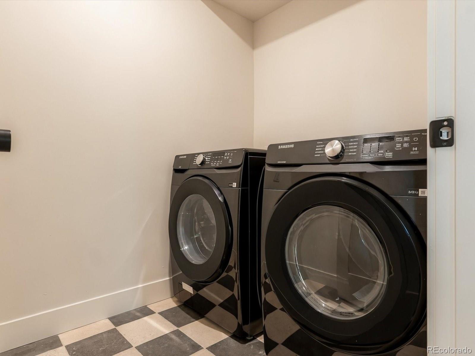 MLS Image #33 for 2687  hazel court,denver, Colorado