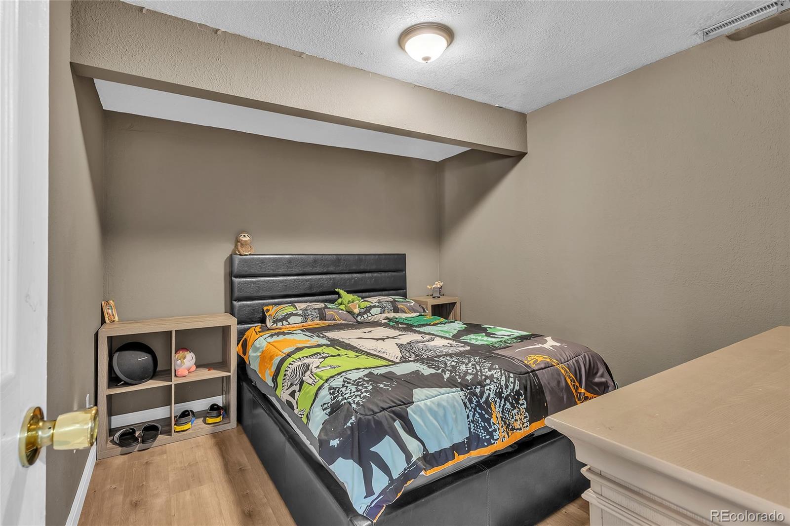 MLS Image #15 for 2675 s grove street,denver, Colorado