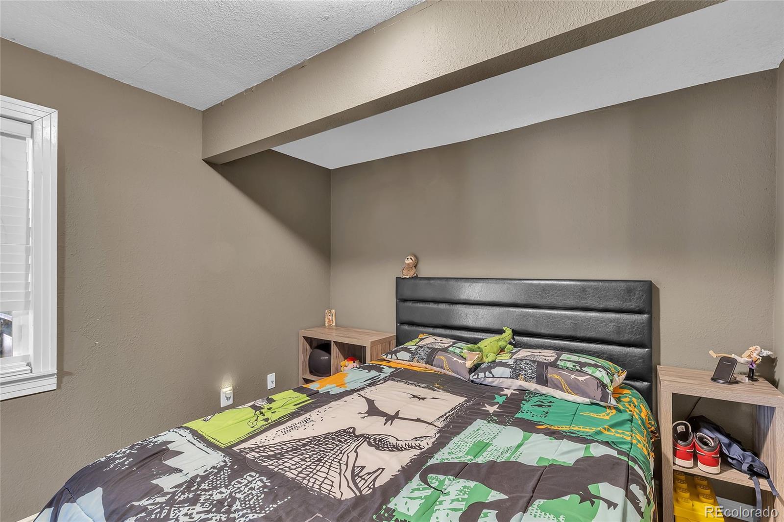 MLS Image #16 for 2675 s grove street,denver, Colorado