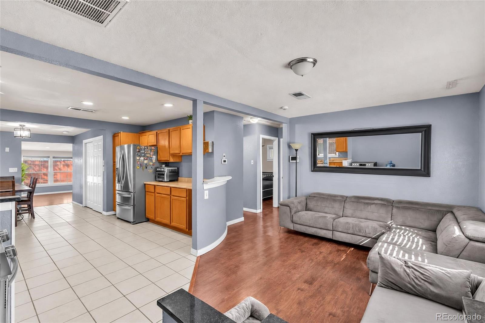 MLS Image #4 for 2675 s grove street,denver, Colorado