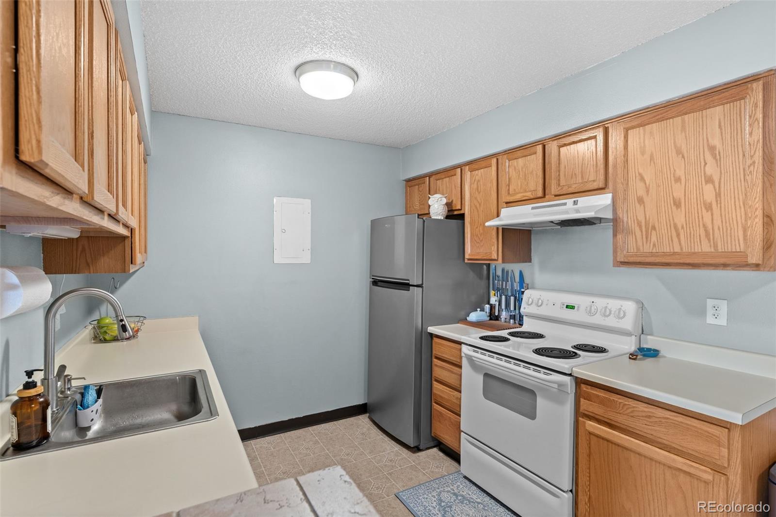 MLS Image #11 for 10150 e virginia avenue 108,denver, Colorado