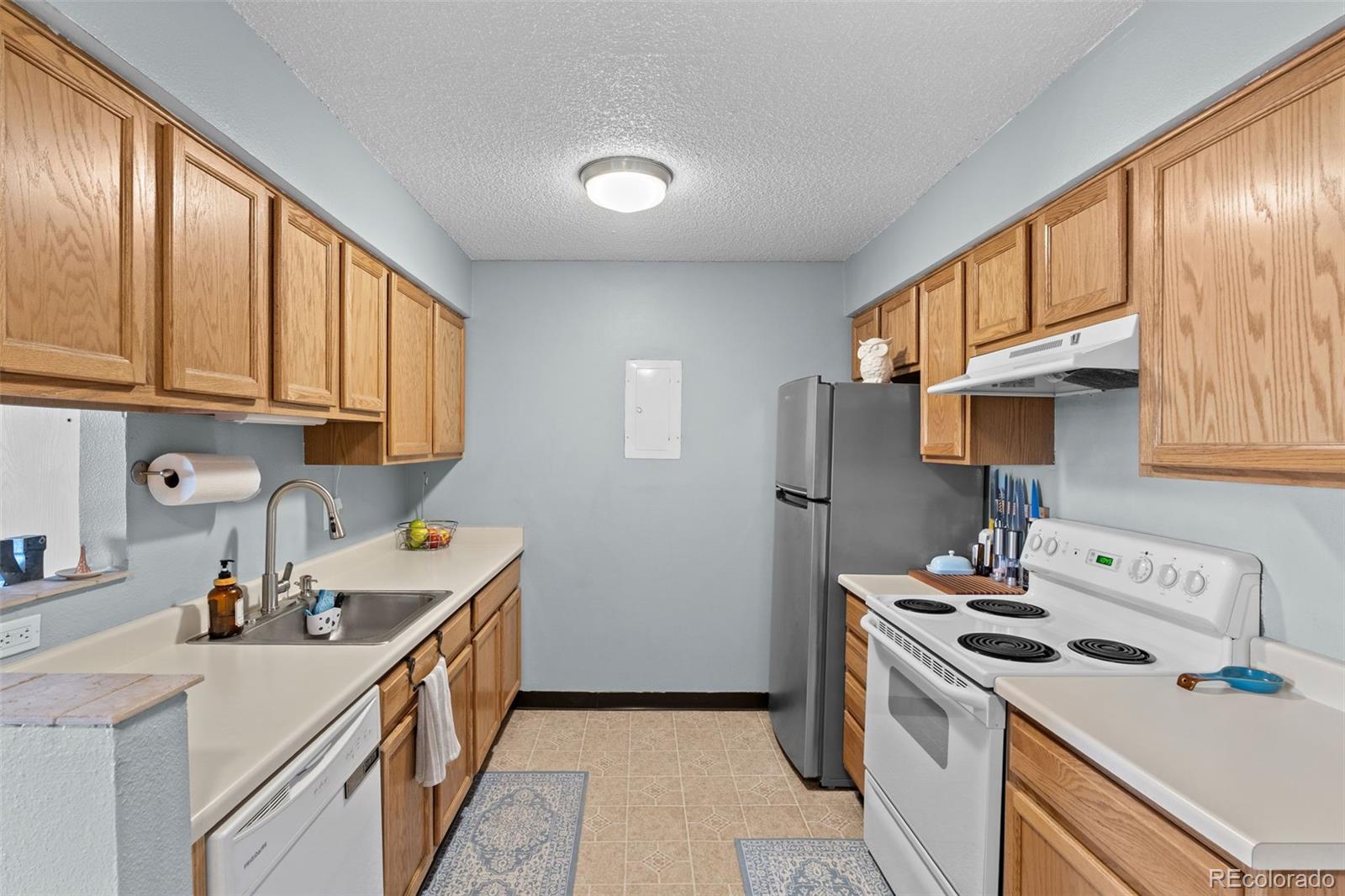 MLS Image #12 for 10150 e virginia avenue 108,denver, Colorado